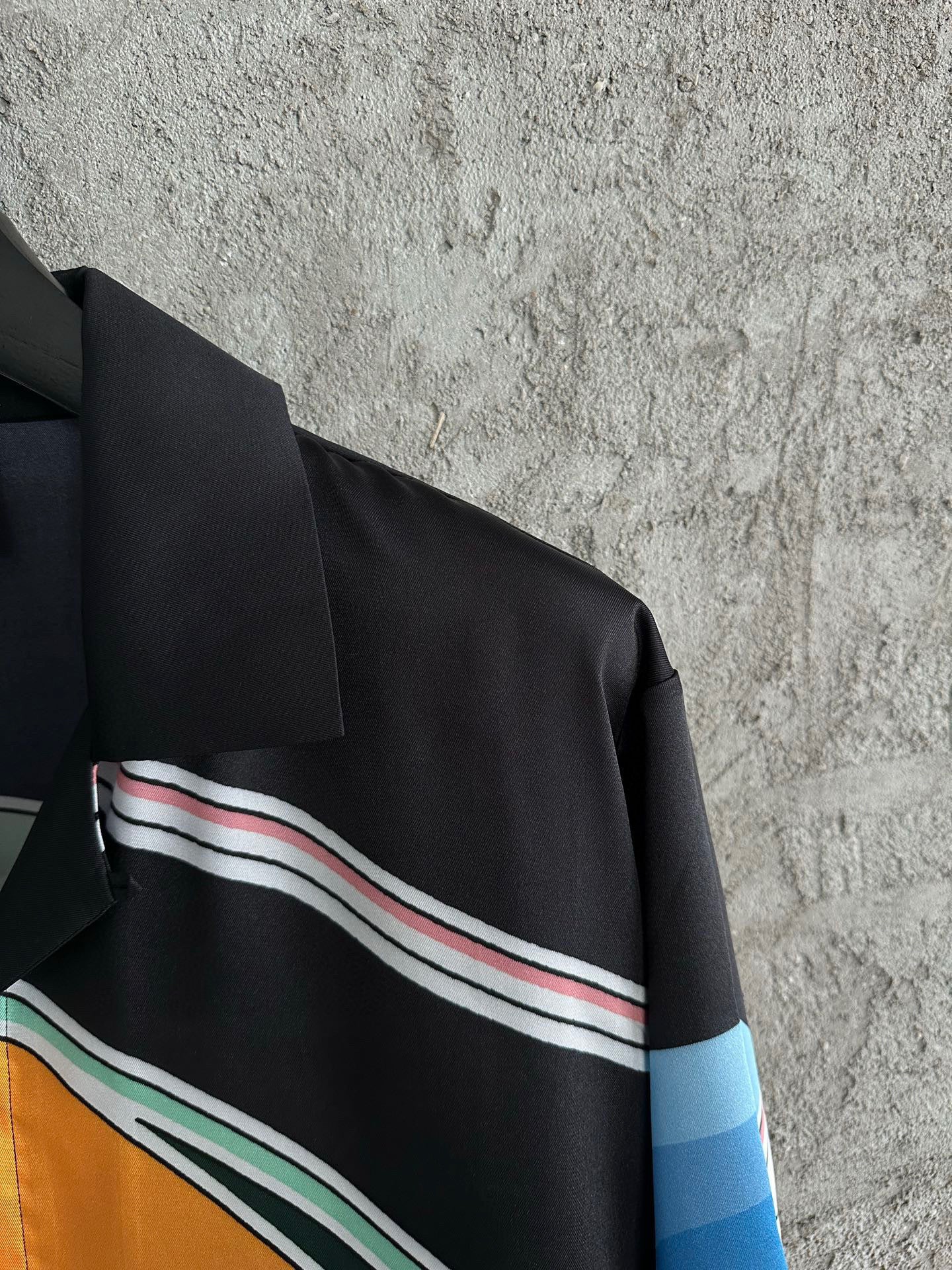 CASAB ENSEMBLE GRAPHIC MOUNTAIN SHORT SLEEVE SILK SHIRT