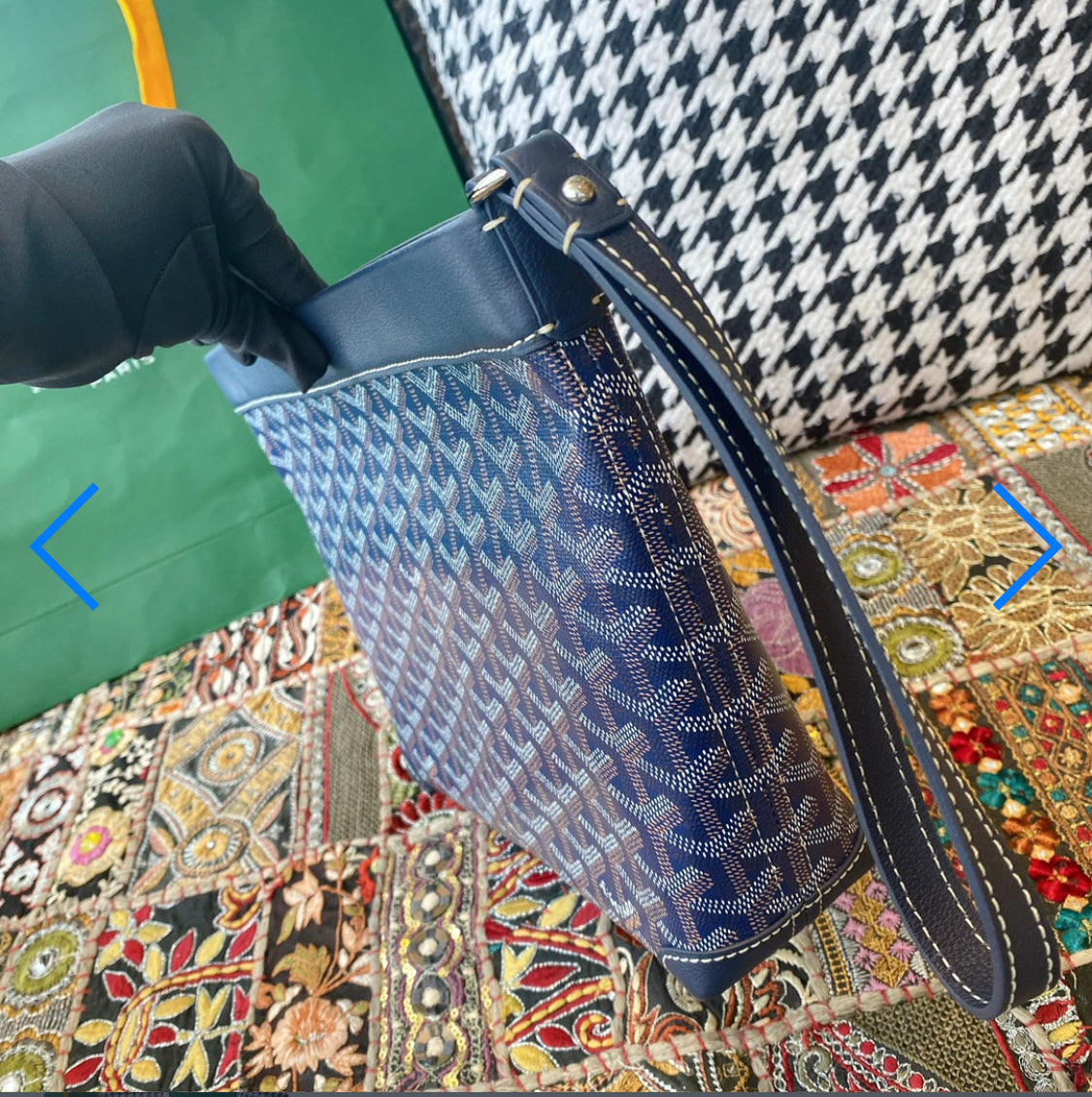 Pochette conti blue navy facture