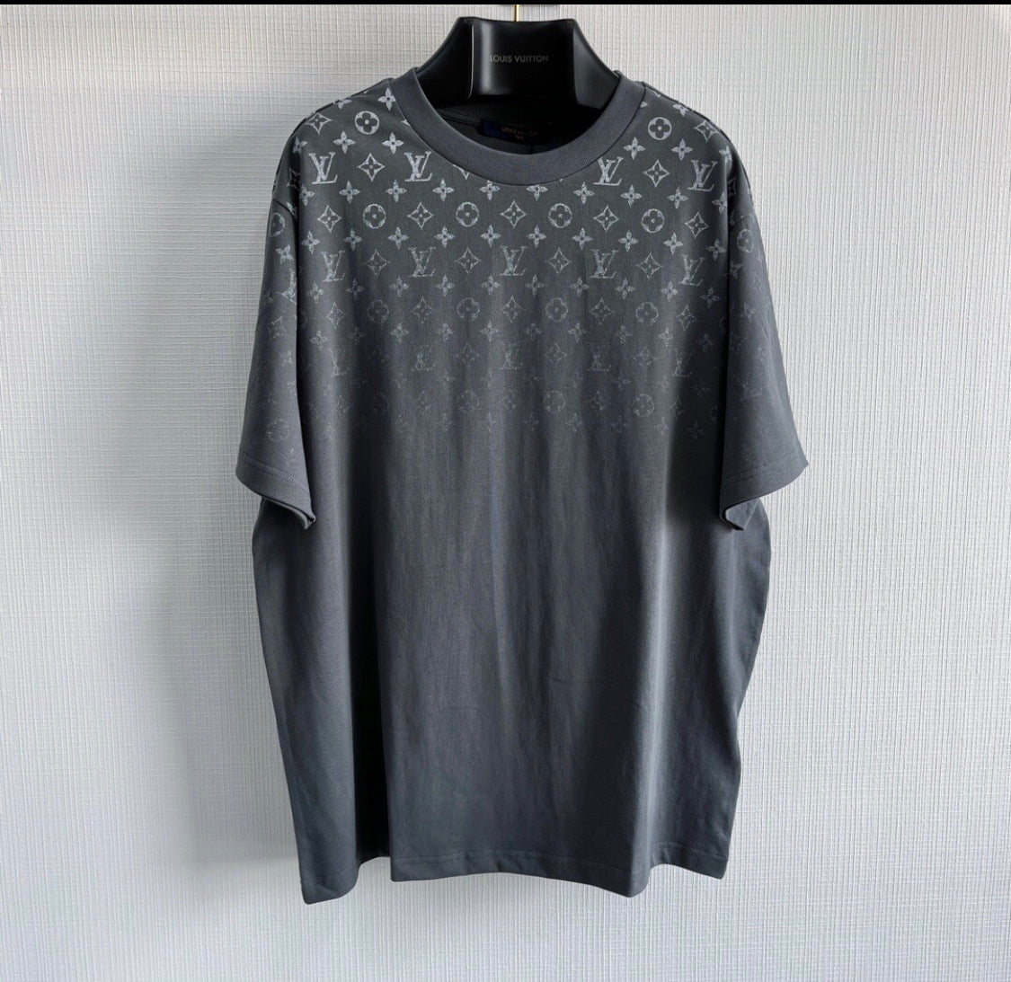 T shirt Lv facture