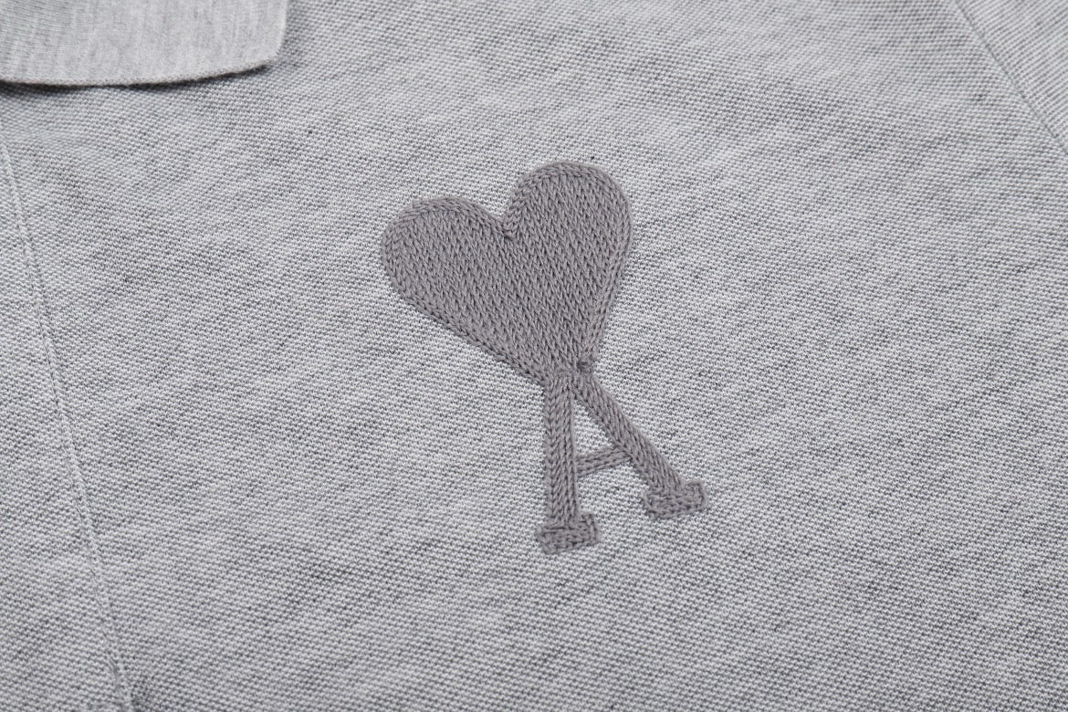 Polo gris à petit logo ami de cœur gris