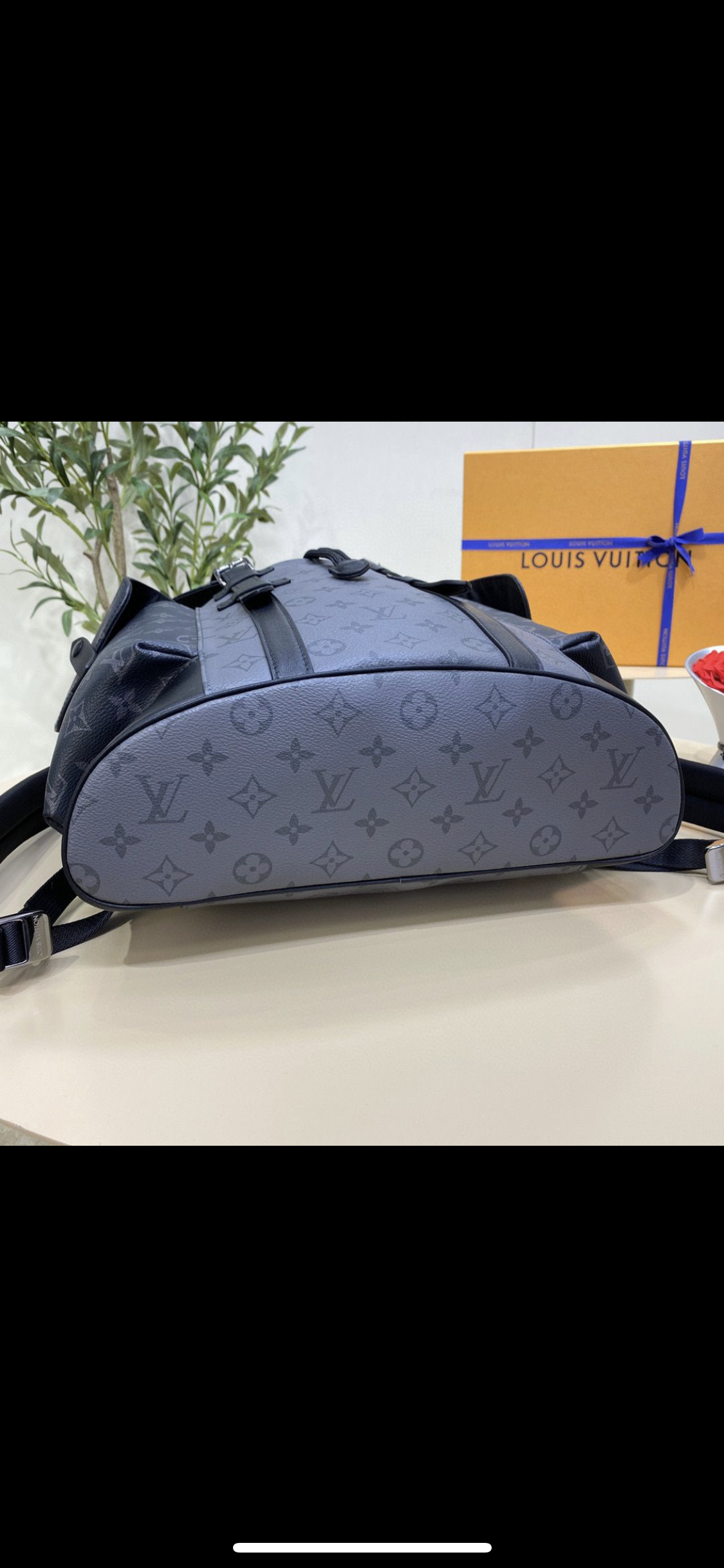 Lv christopher MM backpack invoice