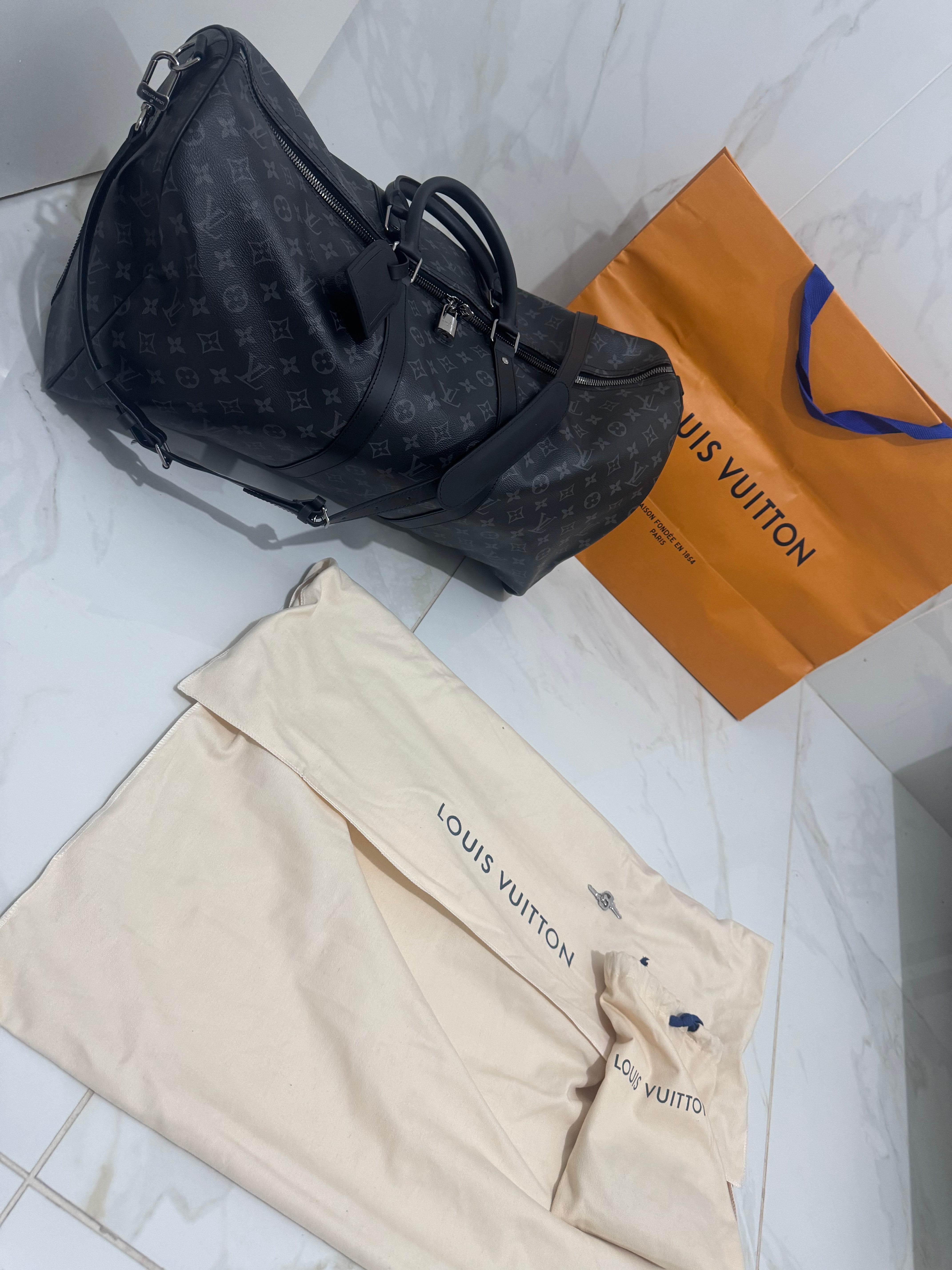 Sac keepall 55 monogramme eclipse facture + Gros Sac d’achat magasin + cadenas