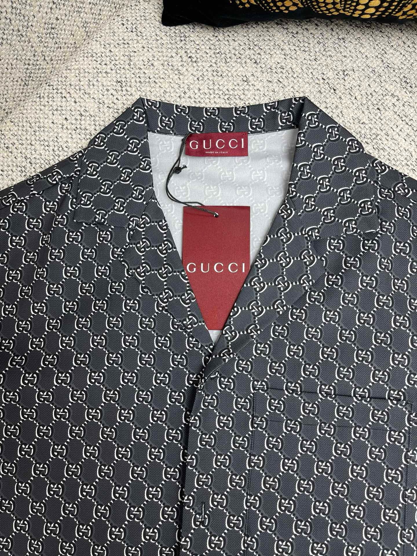 ENSEMBLE CHEMISE EN SOIE AVEC GG SHADOW