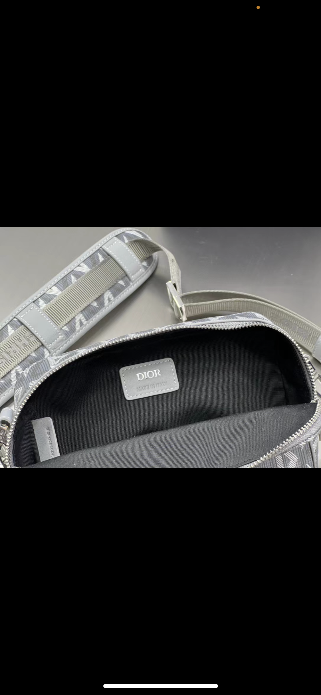 Safari Shoulder Bag Grey Invoice