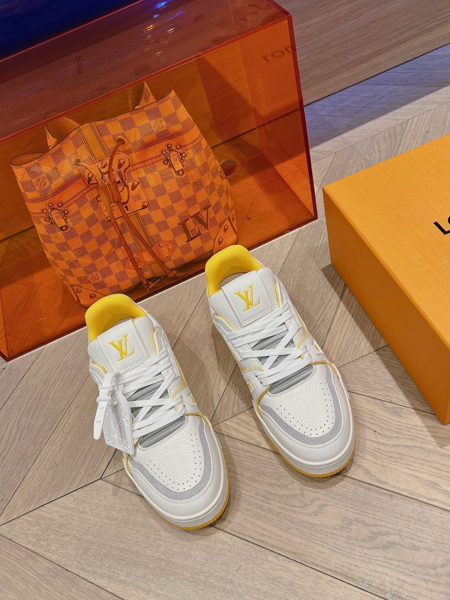 Lv trainers blanche/orange facture