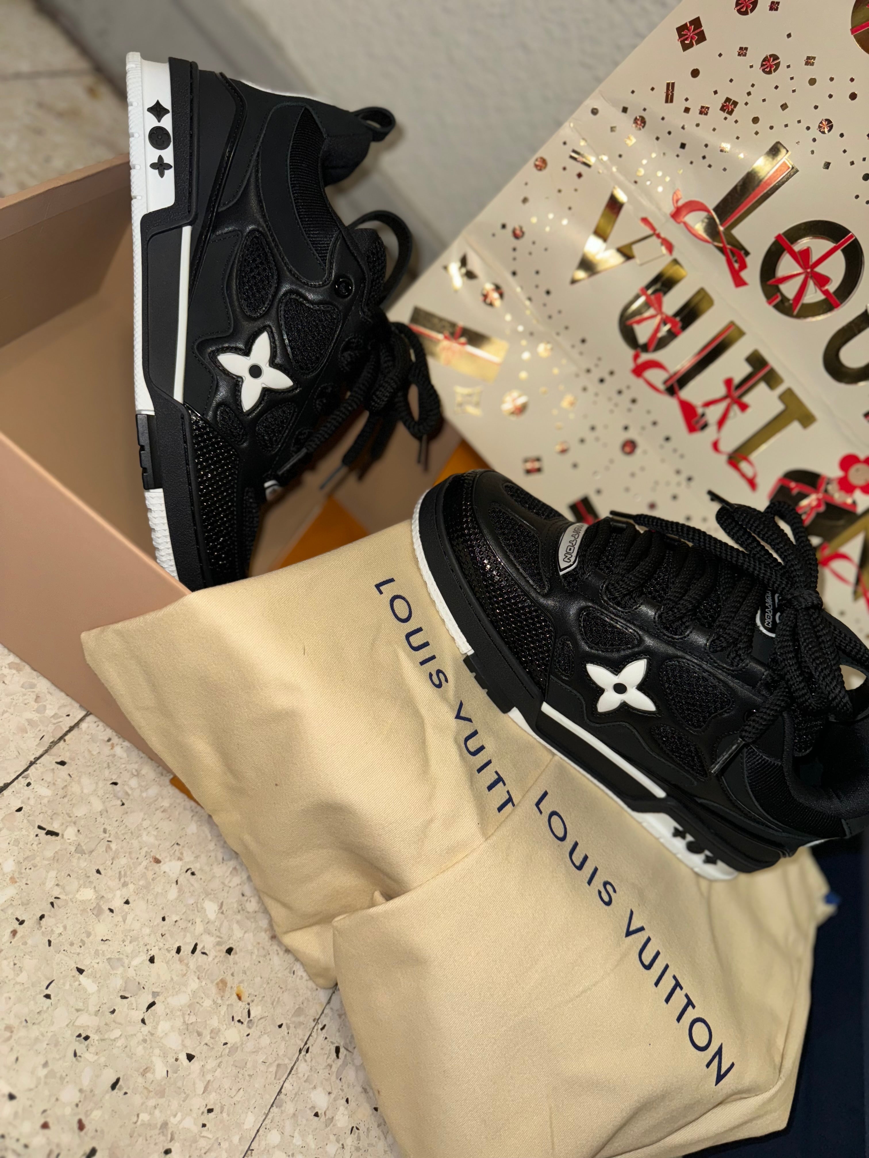 Sneakers Lv Skate black 10/10 facture
