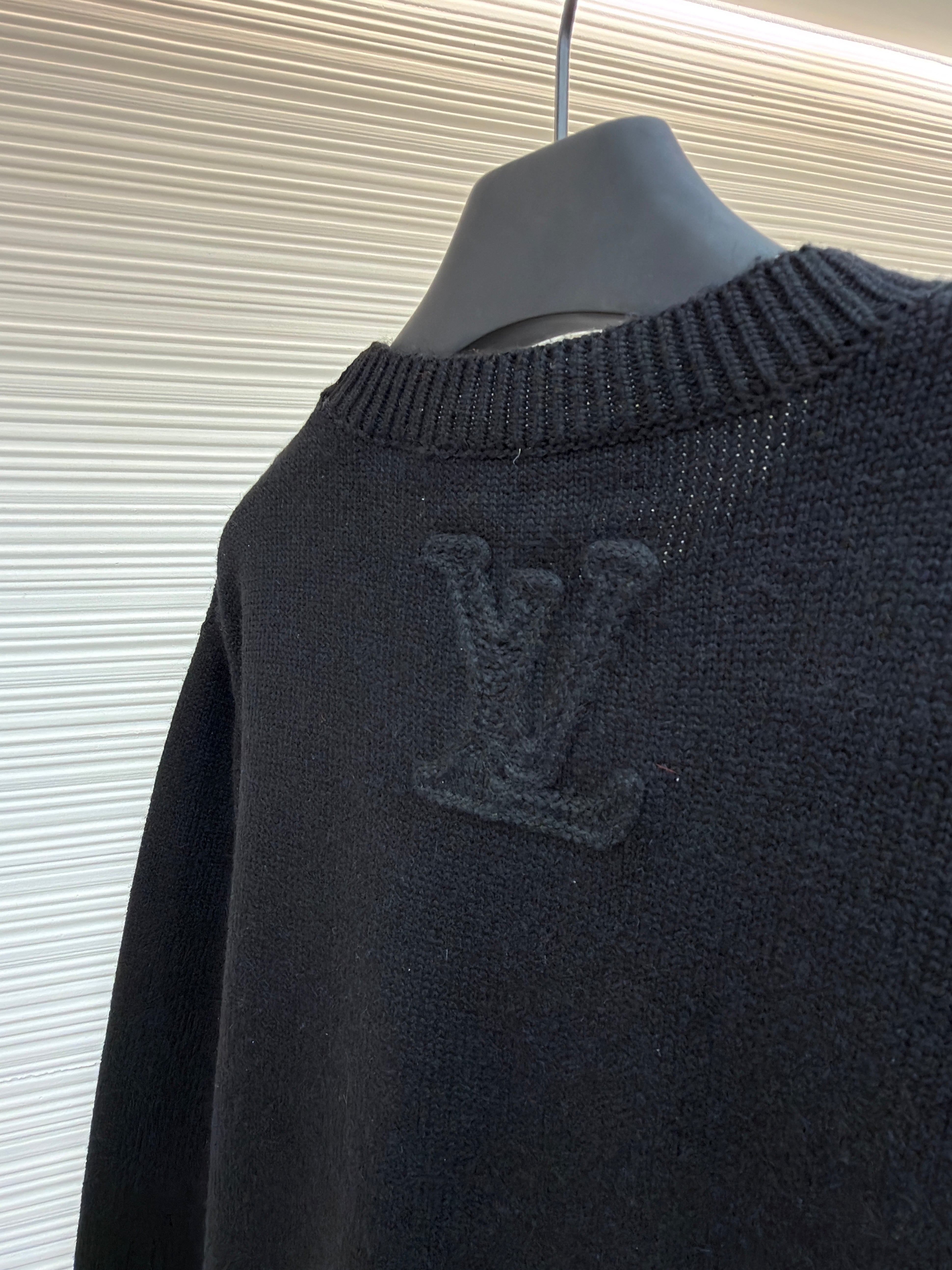 Pull lv ornementé 2026 lv