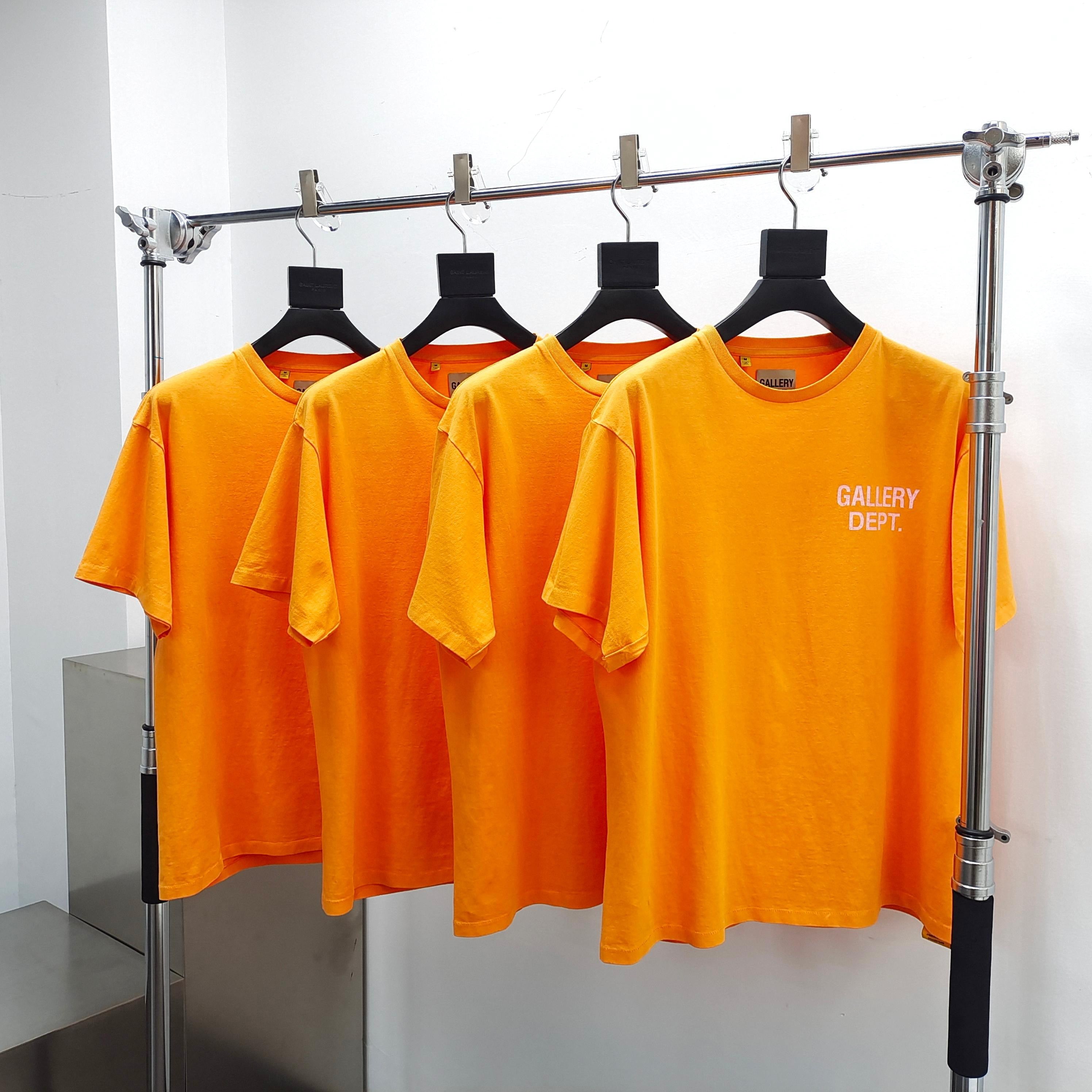 DEPT SOUVENIR TEE BRIGHT ORANGE