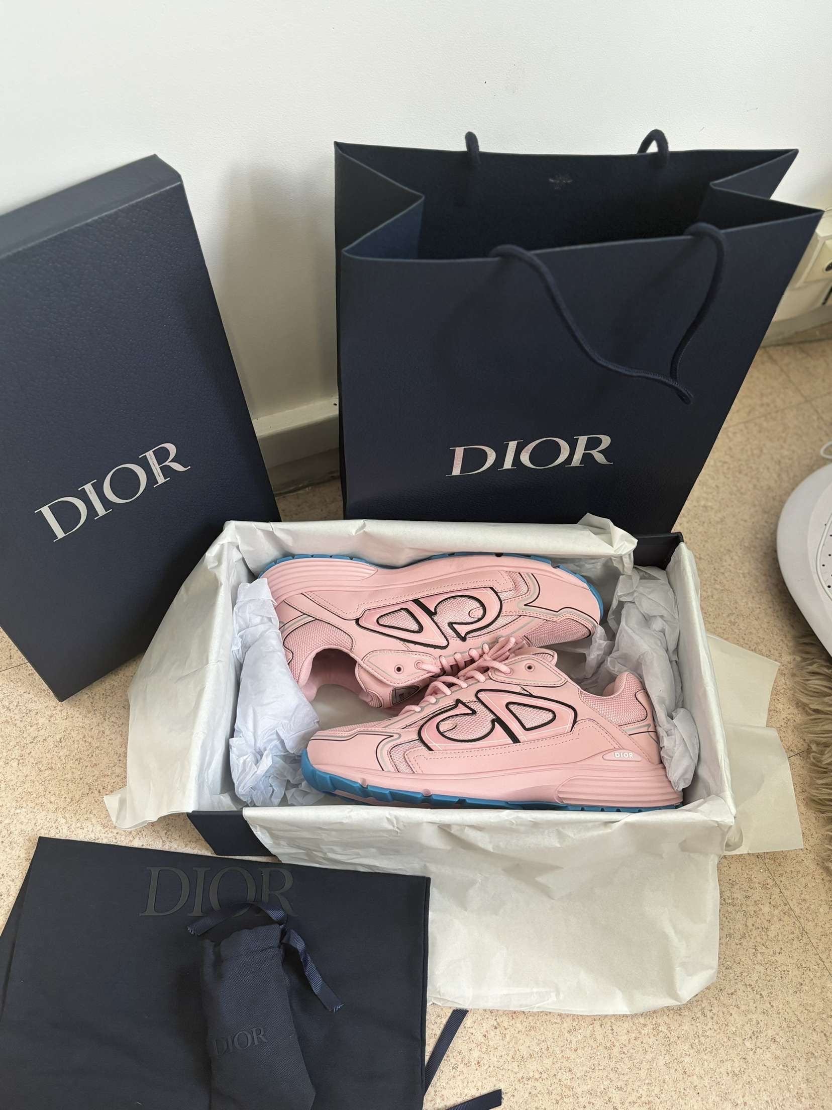 SNEAKERS B30 V2 VERSION BIEN LISSE PINK BLUE ANTHRACITE RÉFLECTIVE RÉACTION CORRECTES FACTURE PACKAGING COMPLET