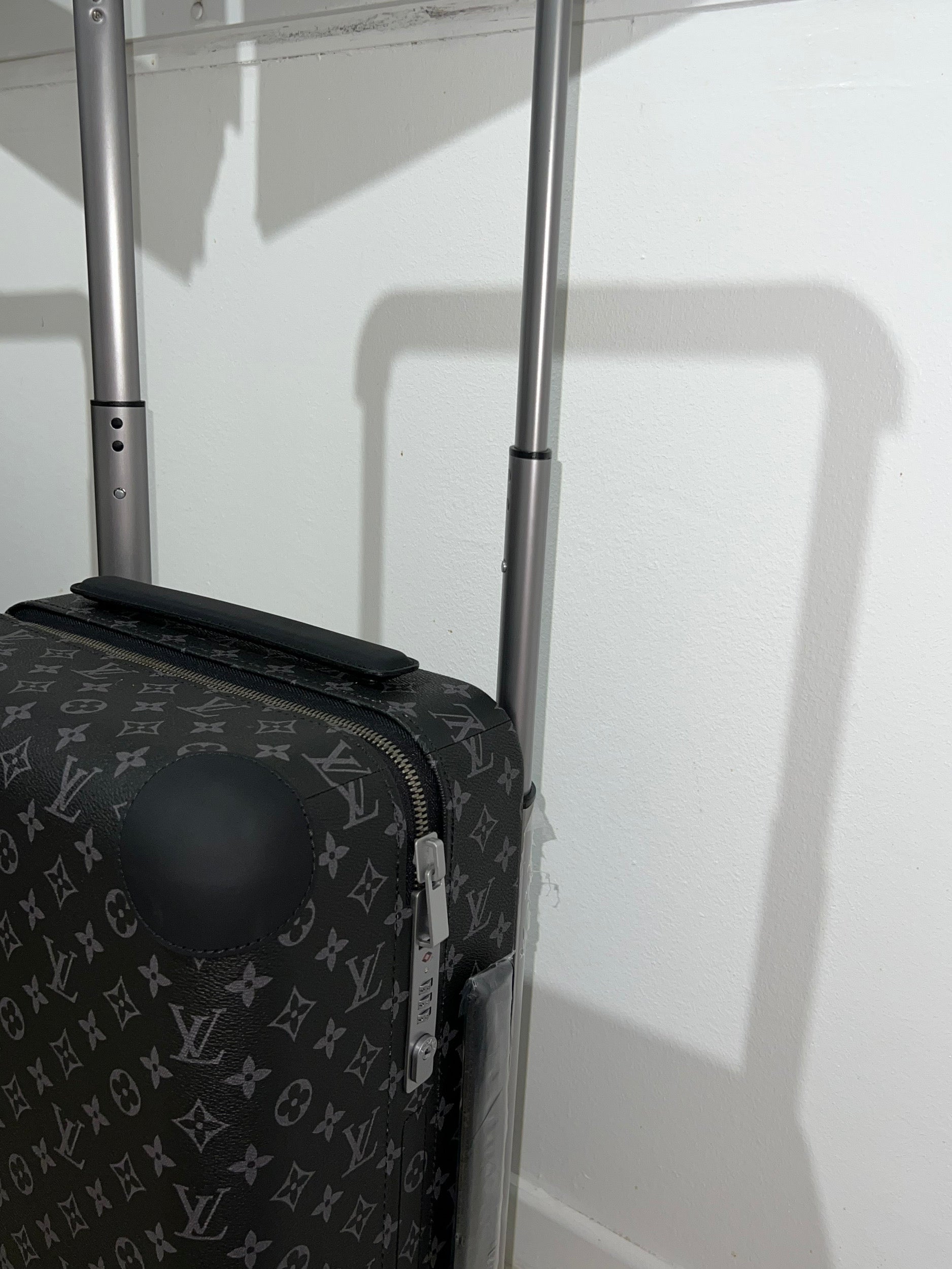 Cabin suitcase 55 invoice