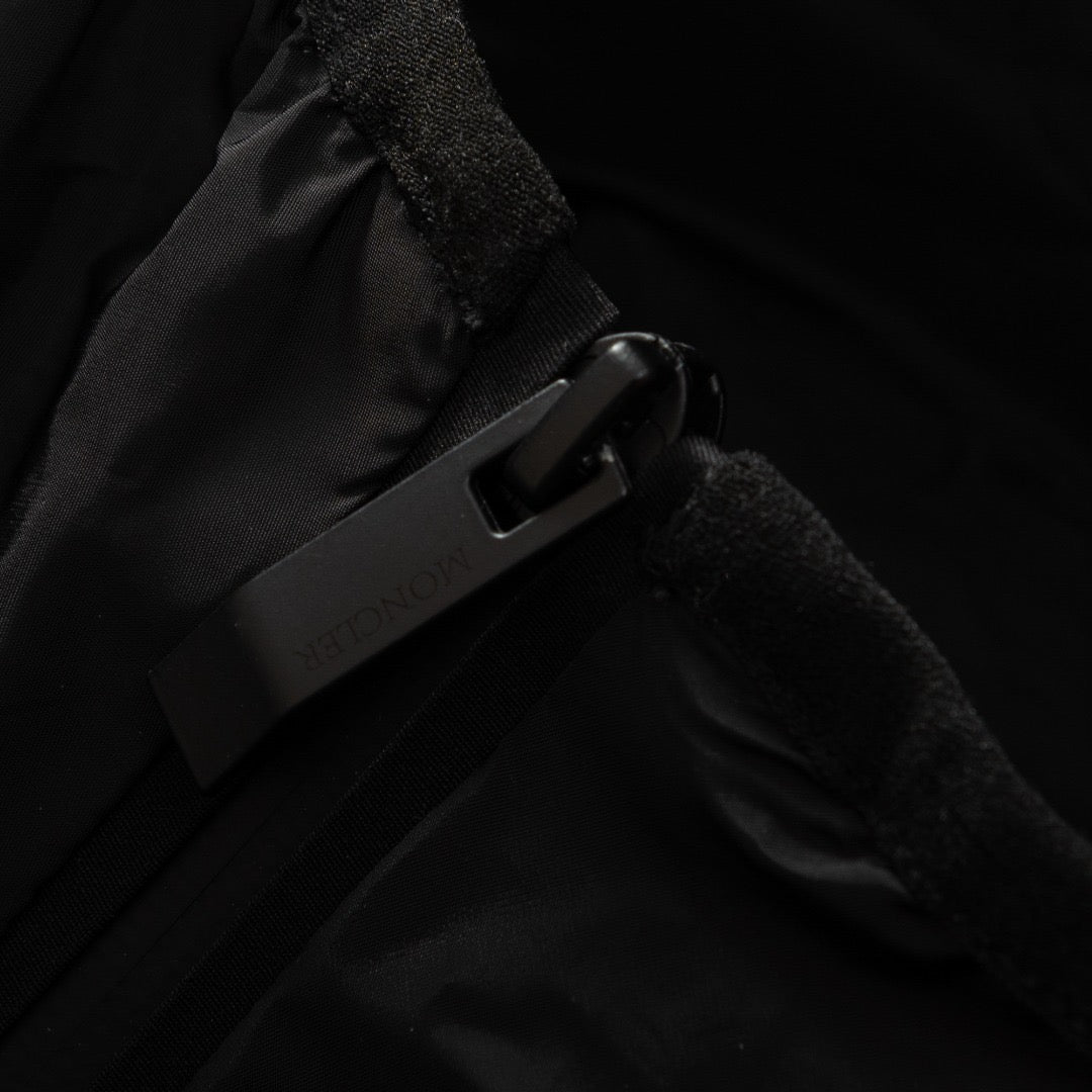 Coupe vent en nylon monclr