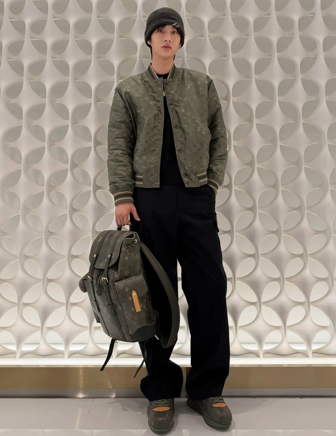 Bomber Monogram lv Kaki 10/10