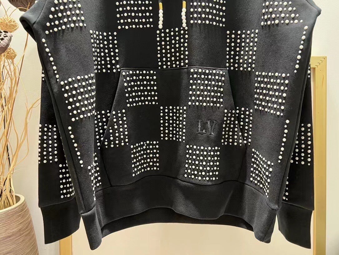 Lv sweatshirt
