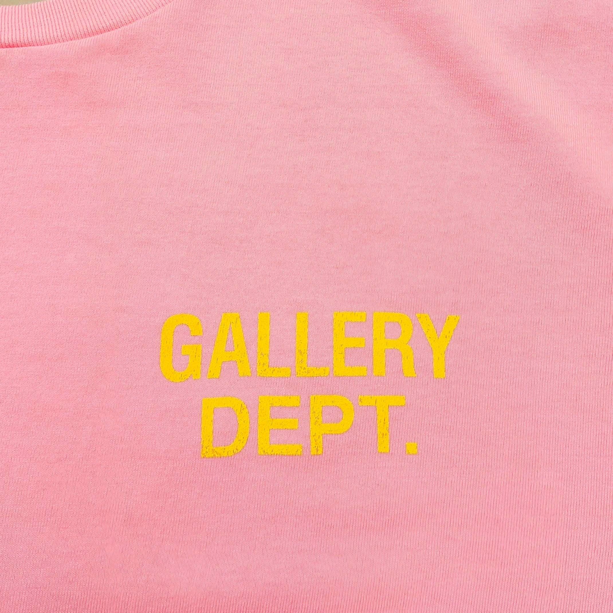 DEPT SOUVENIR TEE BRIGHT PINK
