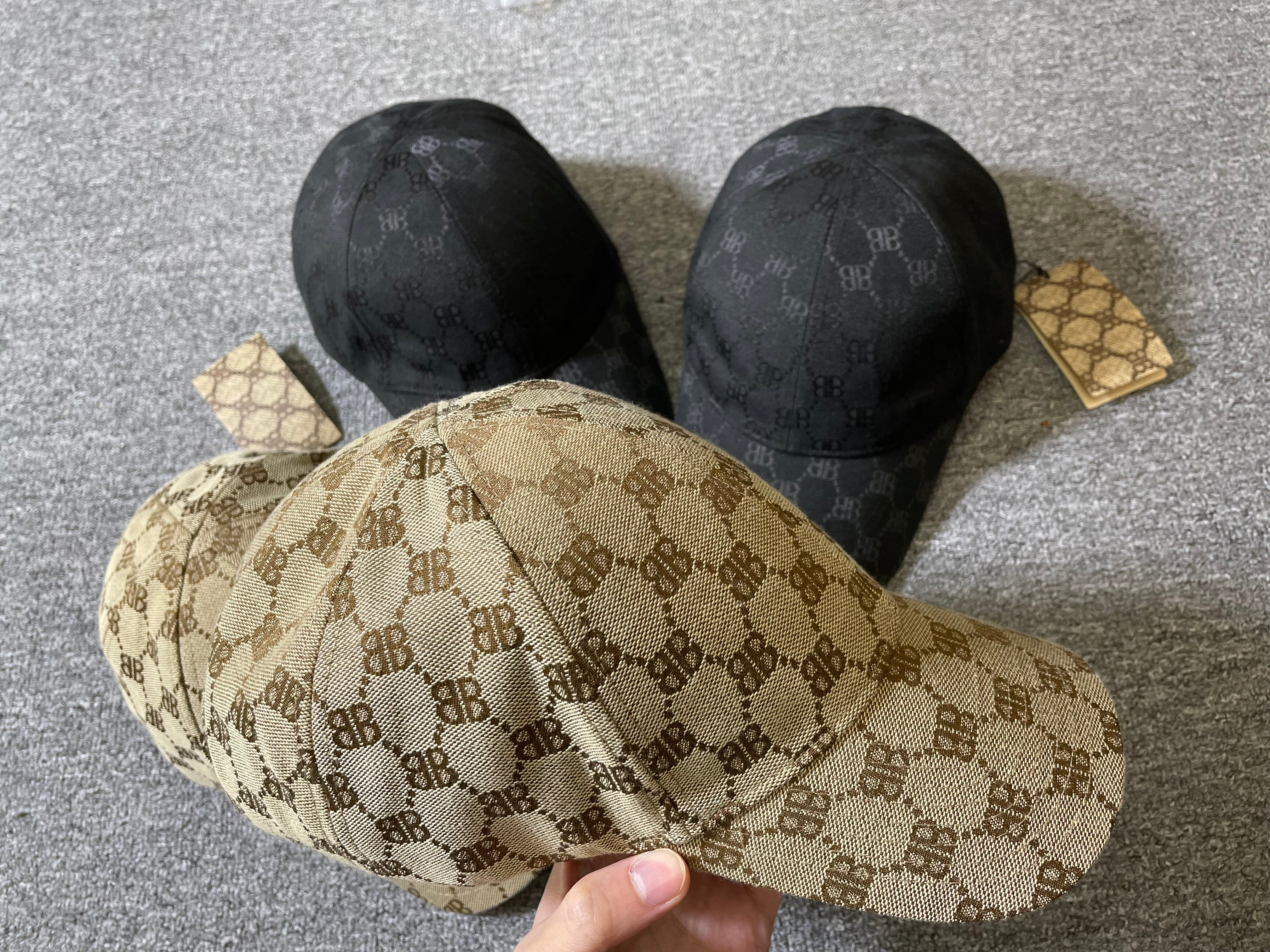 Blncg x Gg brown cap with ticket