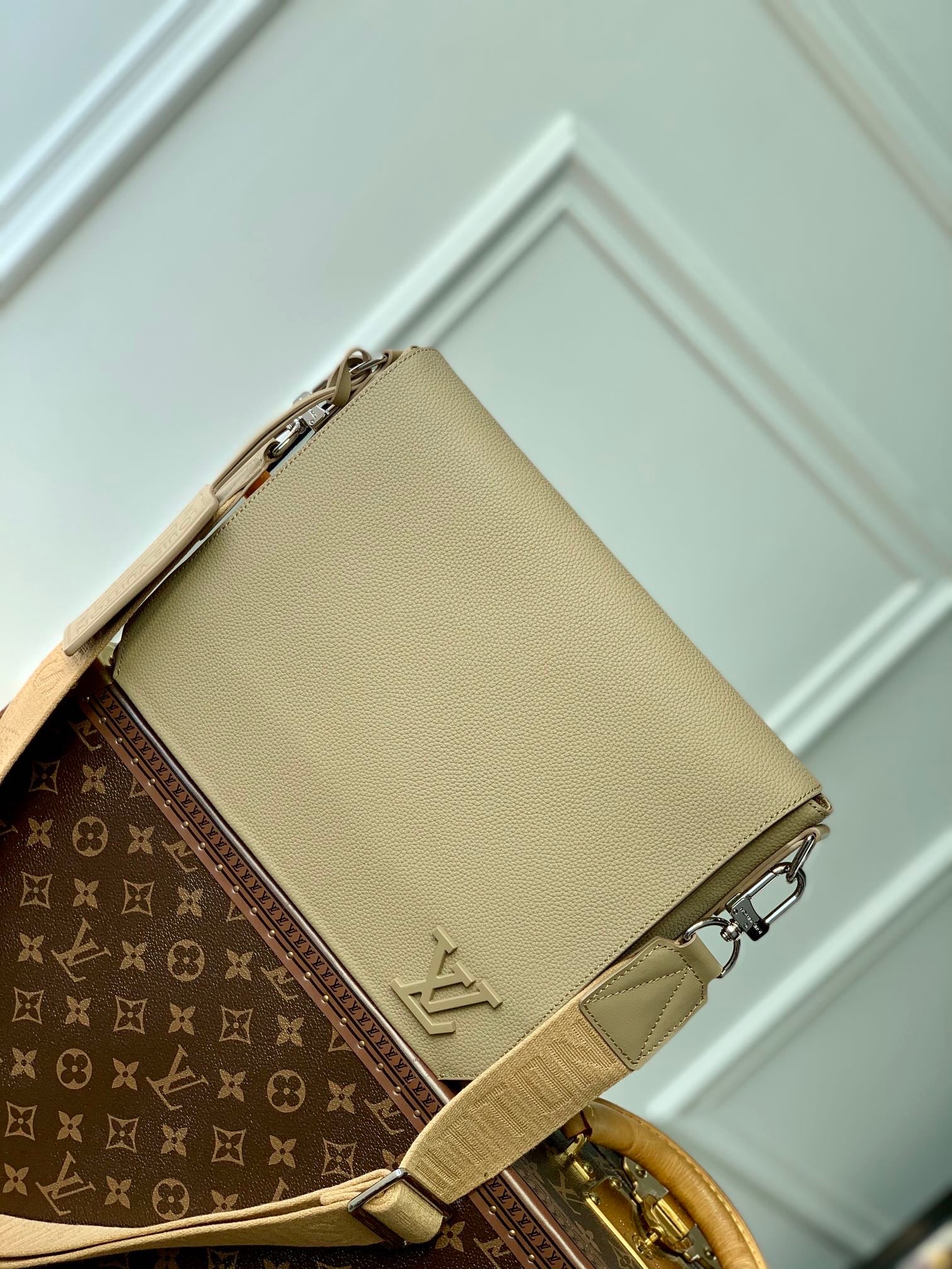 Sac Messenger take off facture 10/10
