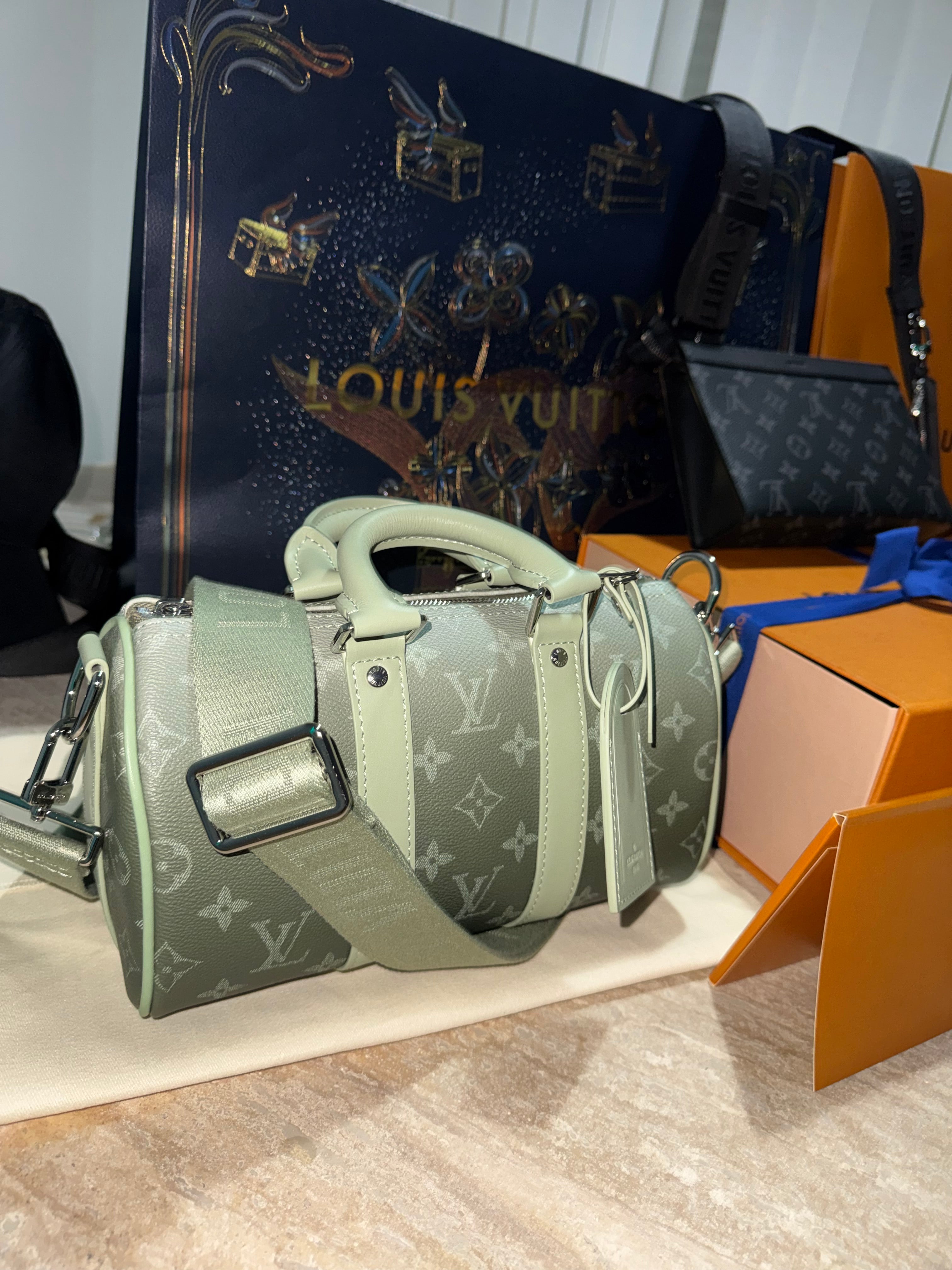 Sac keepall Grey vert 25 facture 10/10 📦🚚⚡️