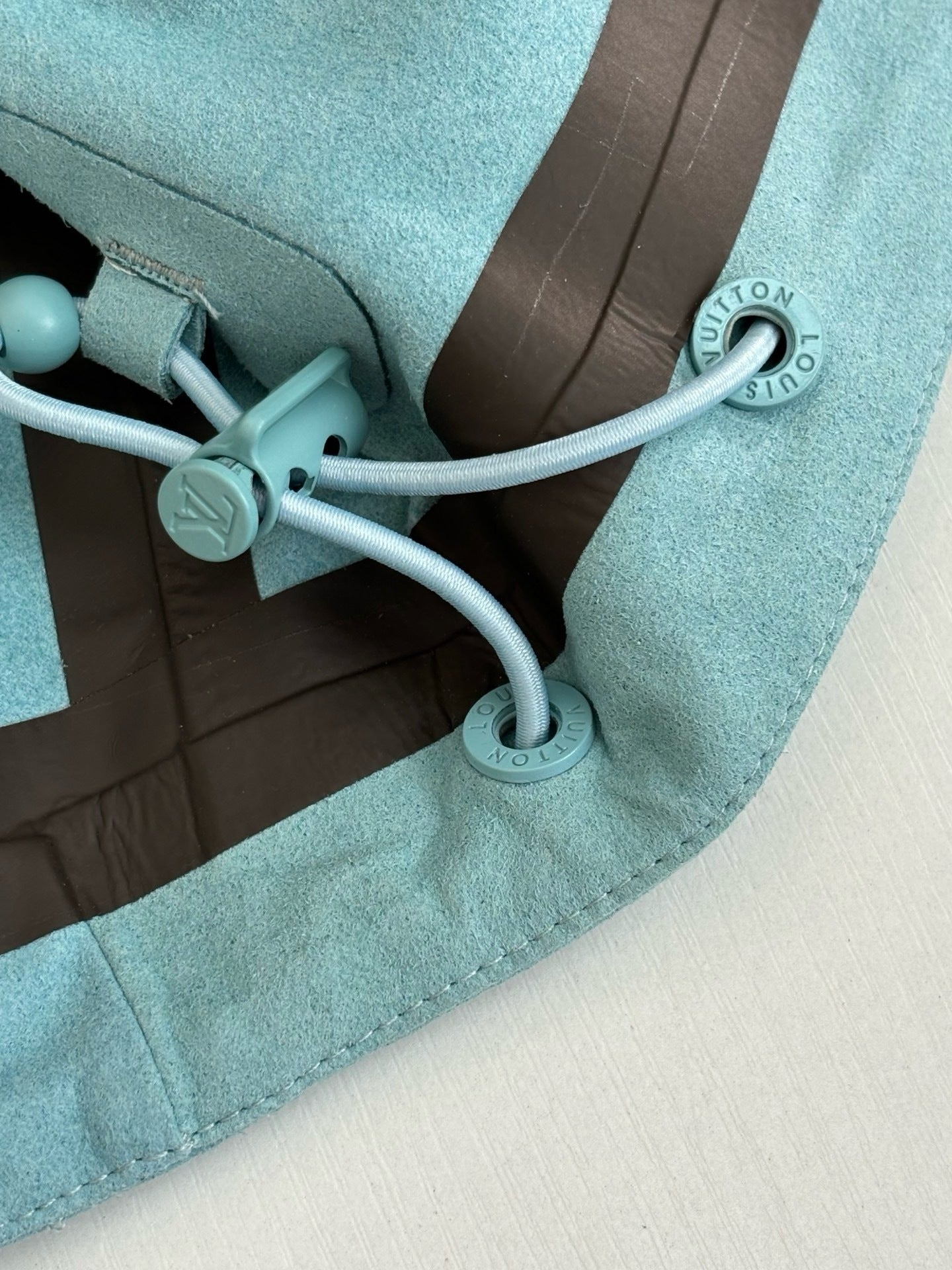 Veste imperméable en velours technique lv