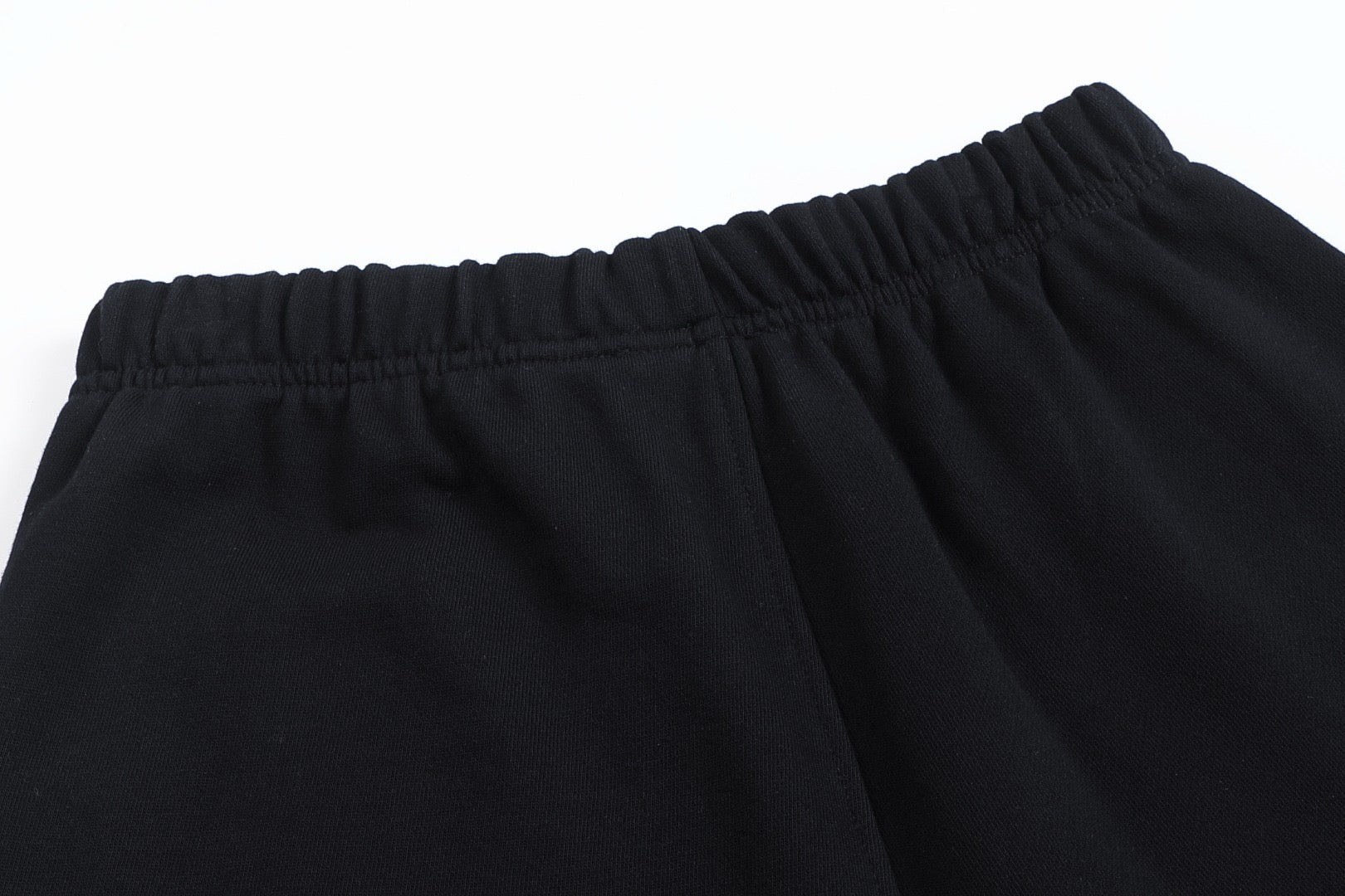 Short noir à petit logo ami de cœur noir