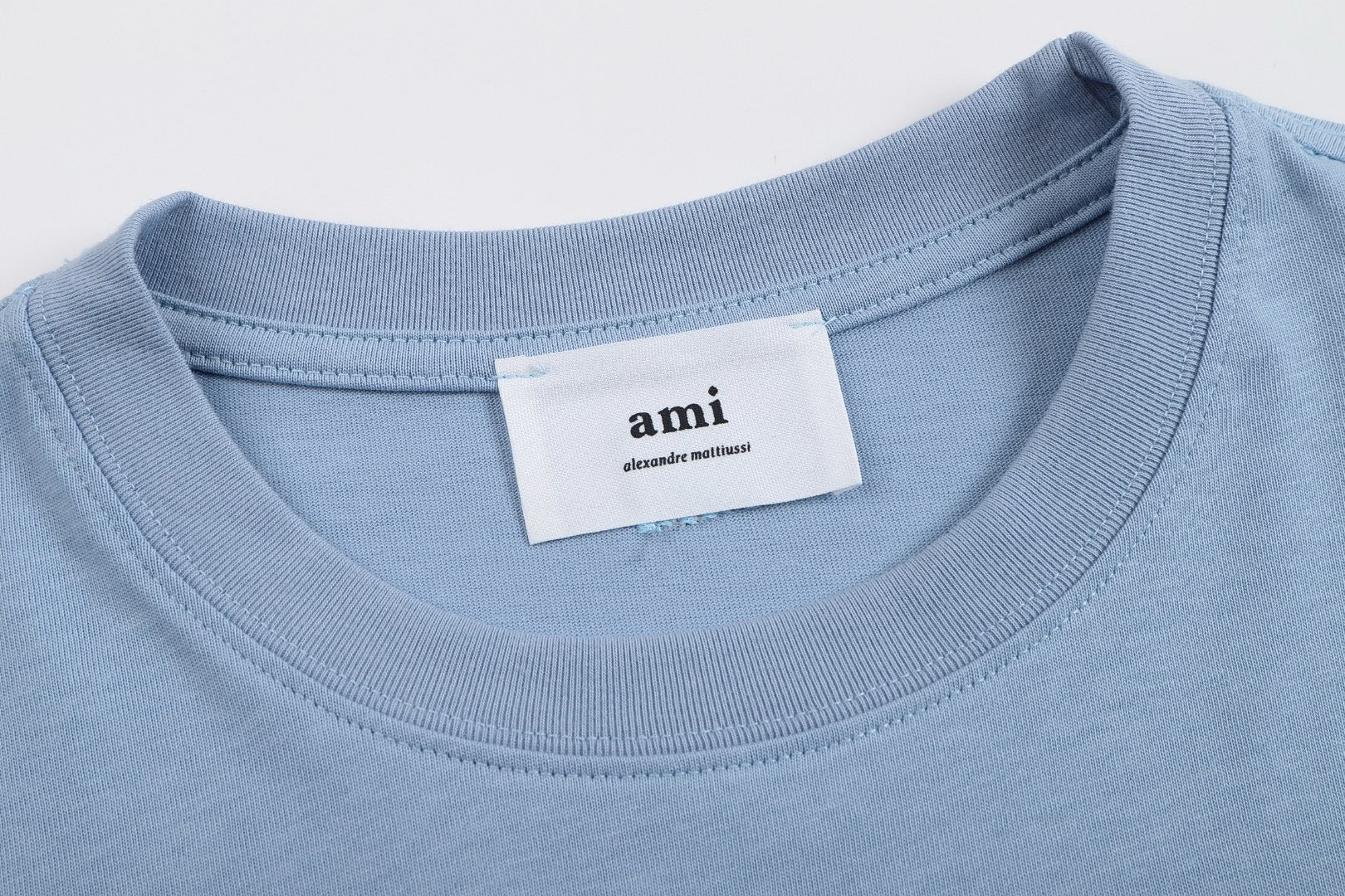 T-shirt blanc à petit logo ami de cœur beige