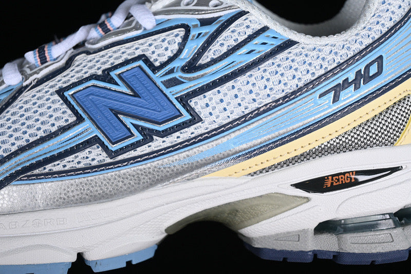 New b sneakers 740