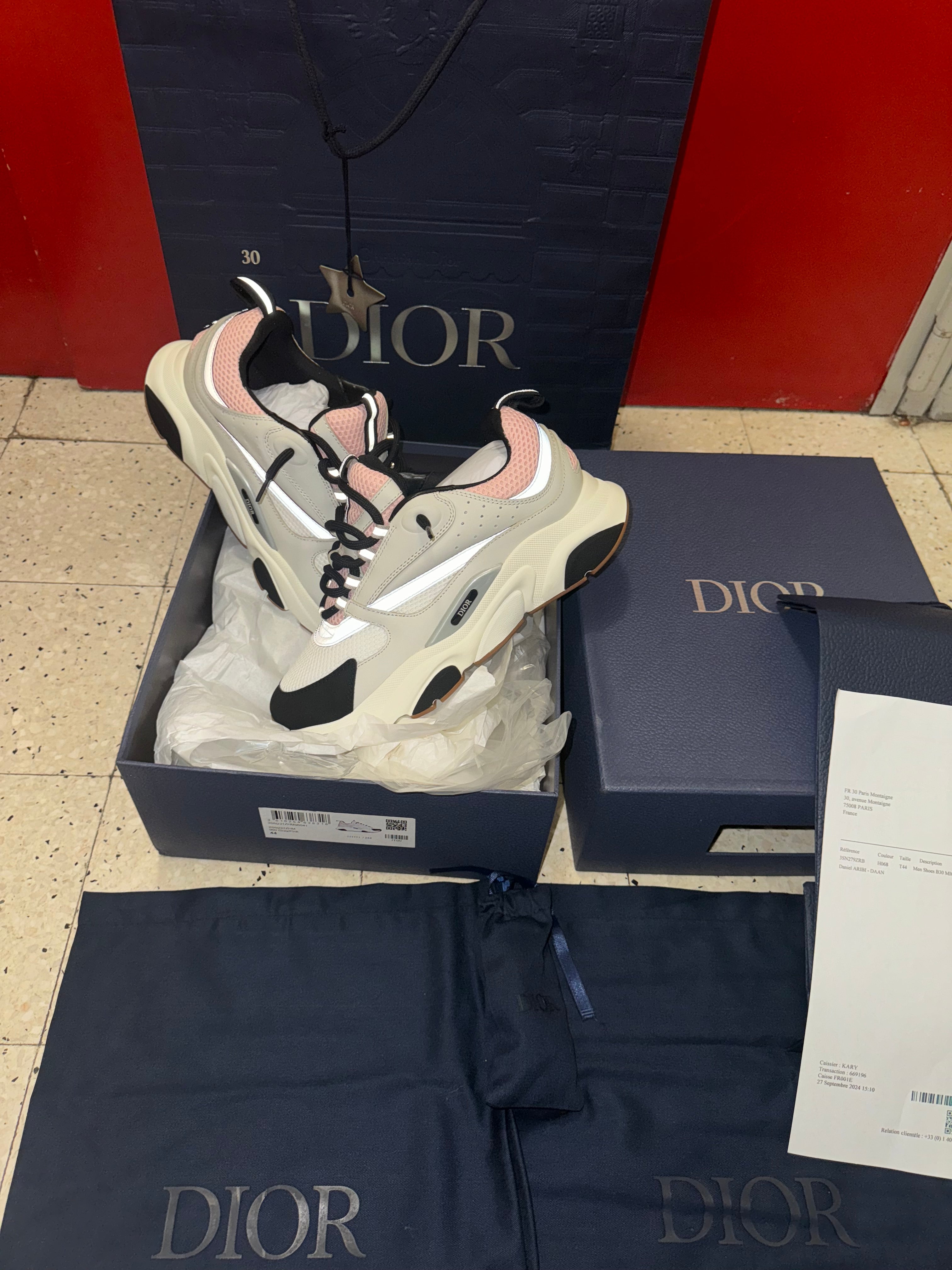 B22 pink 2023 facture ( introuvable )