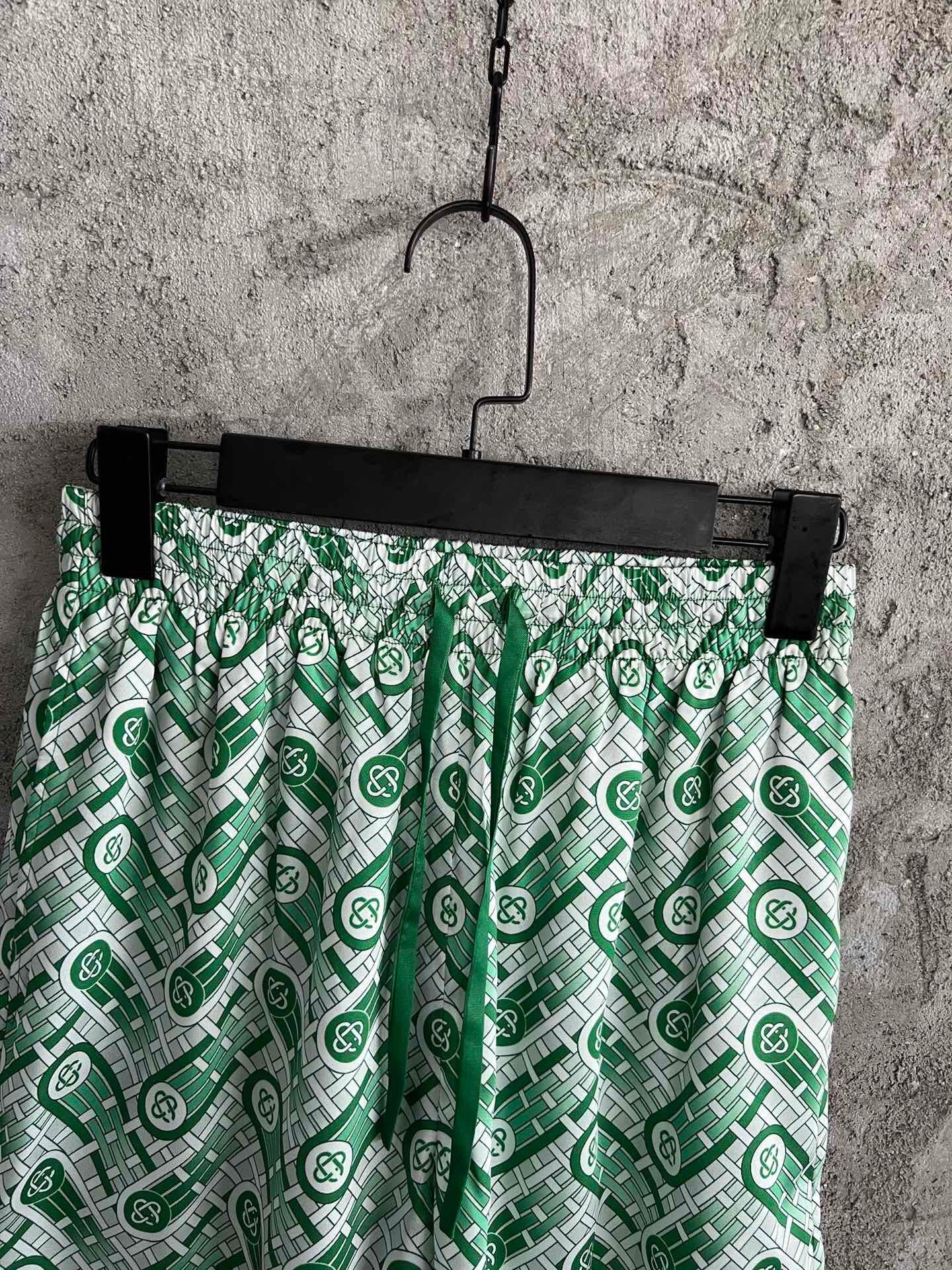 Short Casa B silk green