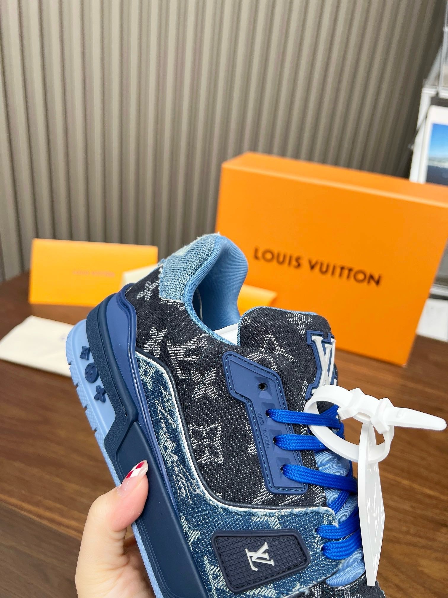Sneakers Lv Trainers facture
