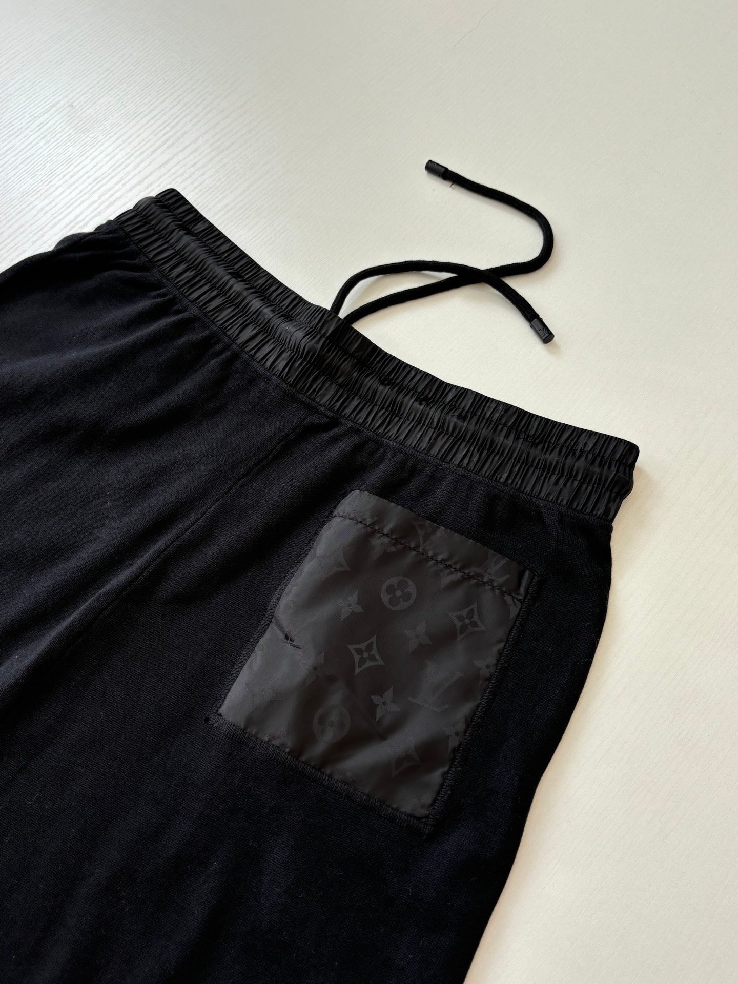 Short lv détail teck 10/10