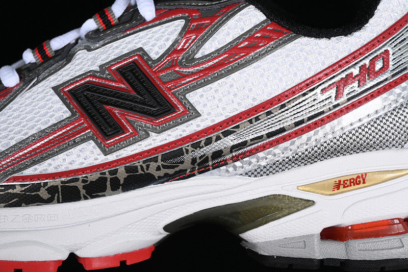 Neue B-Sneaker 740