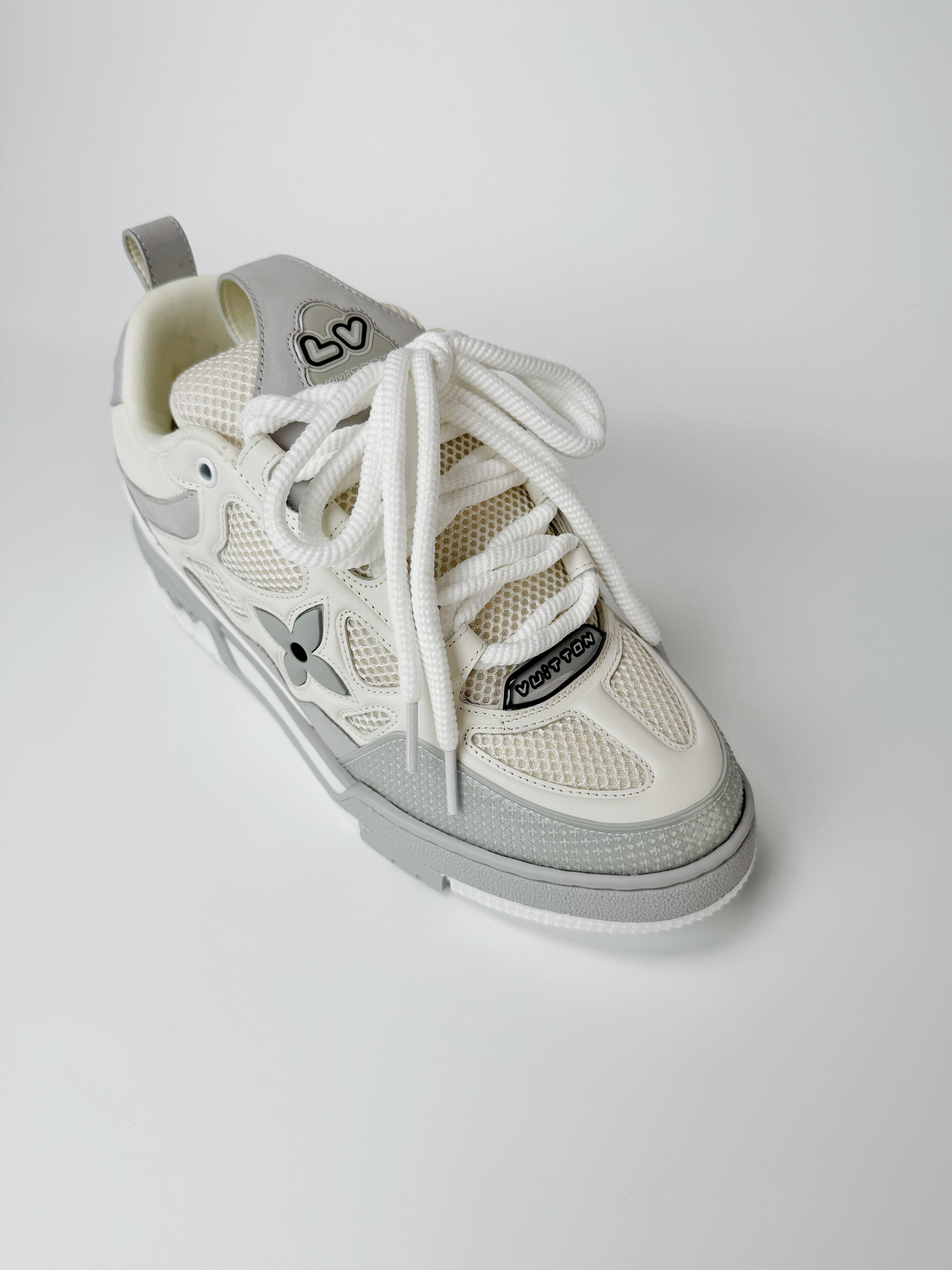 Sneakers Lv Skate Grey V3S 10/10 facture