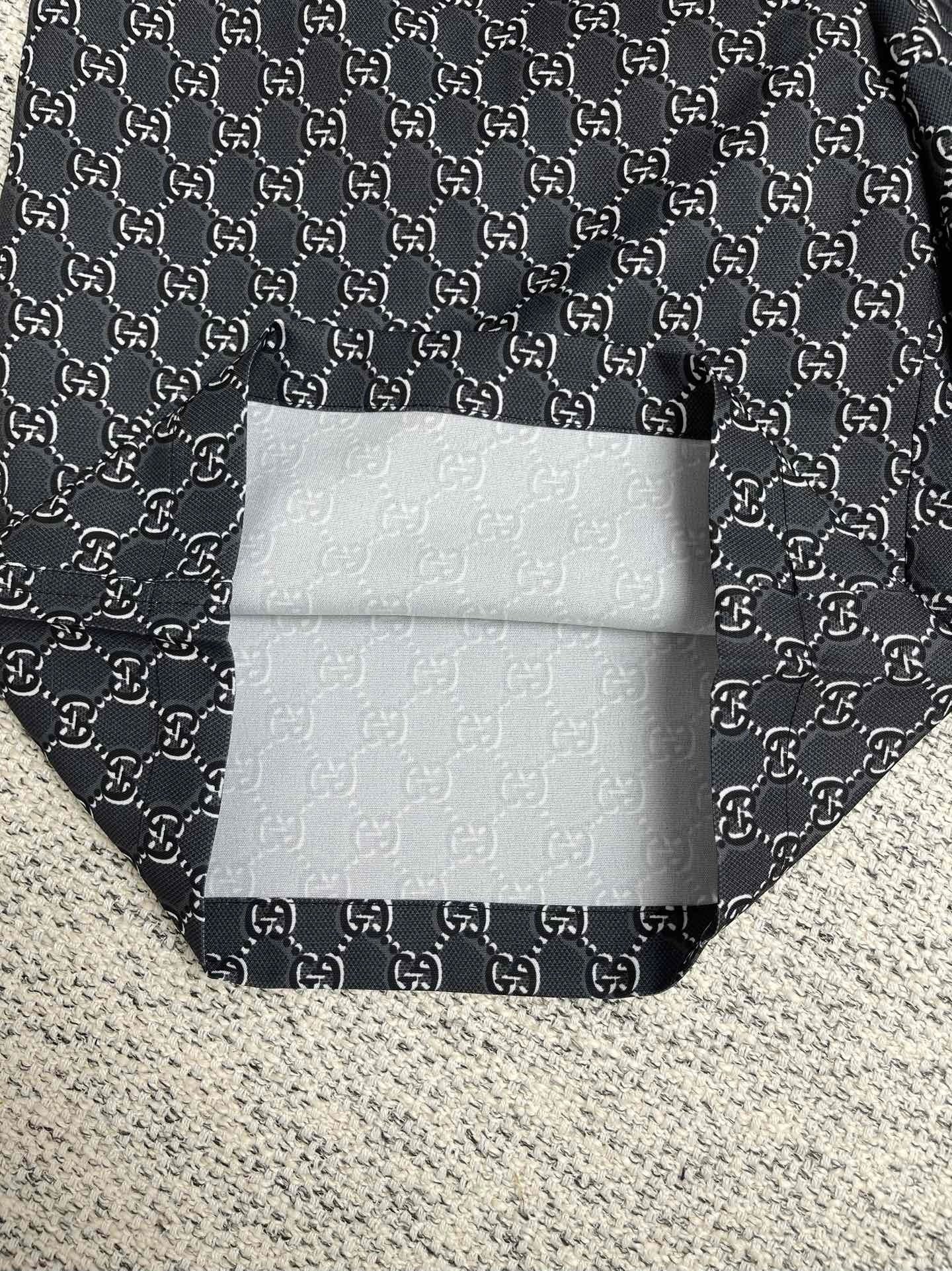 ENSEMBLE CHEMISE EN SOIE AVEC GG SHADOW