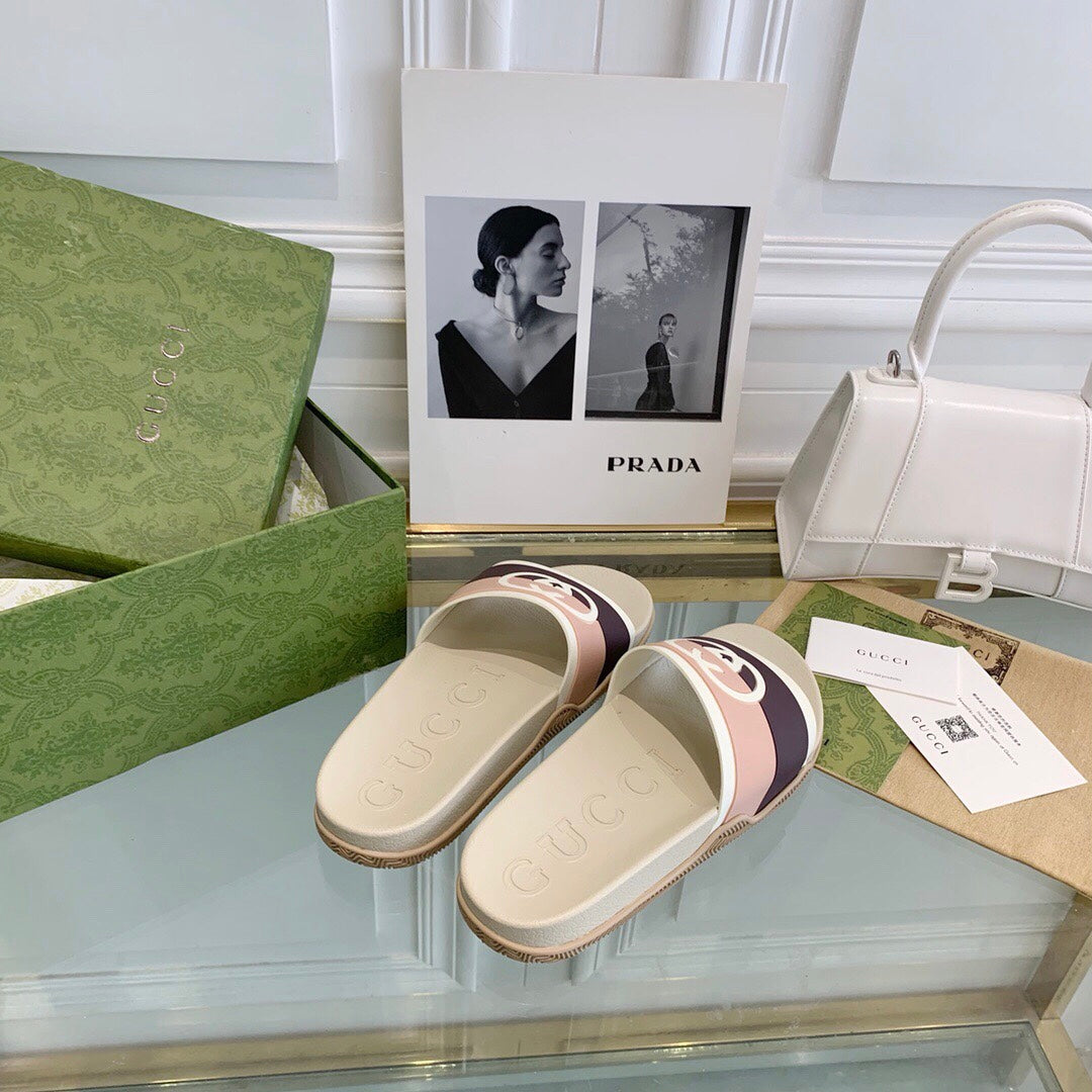 Classic camel gg flip-flops