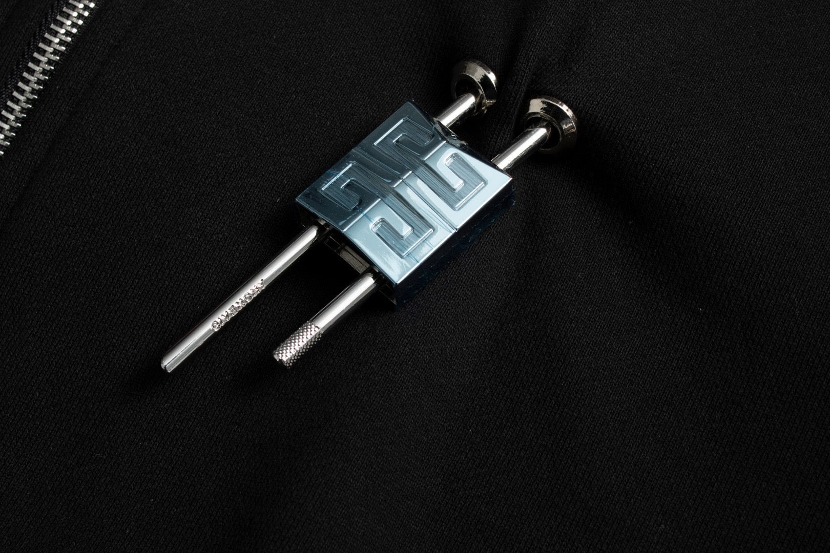 Schwarzes Sweatshirt „Cana“ von Givenchy