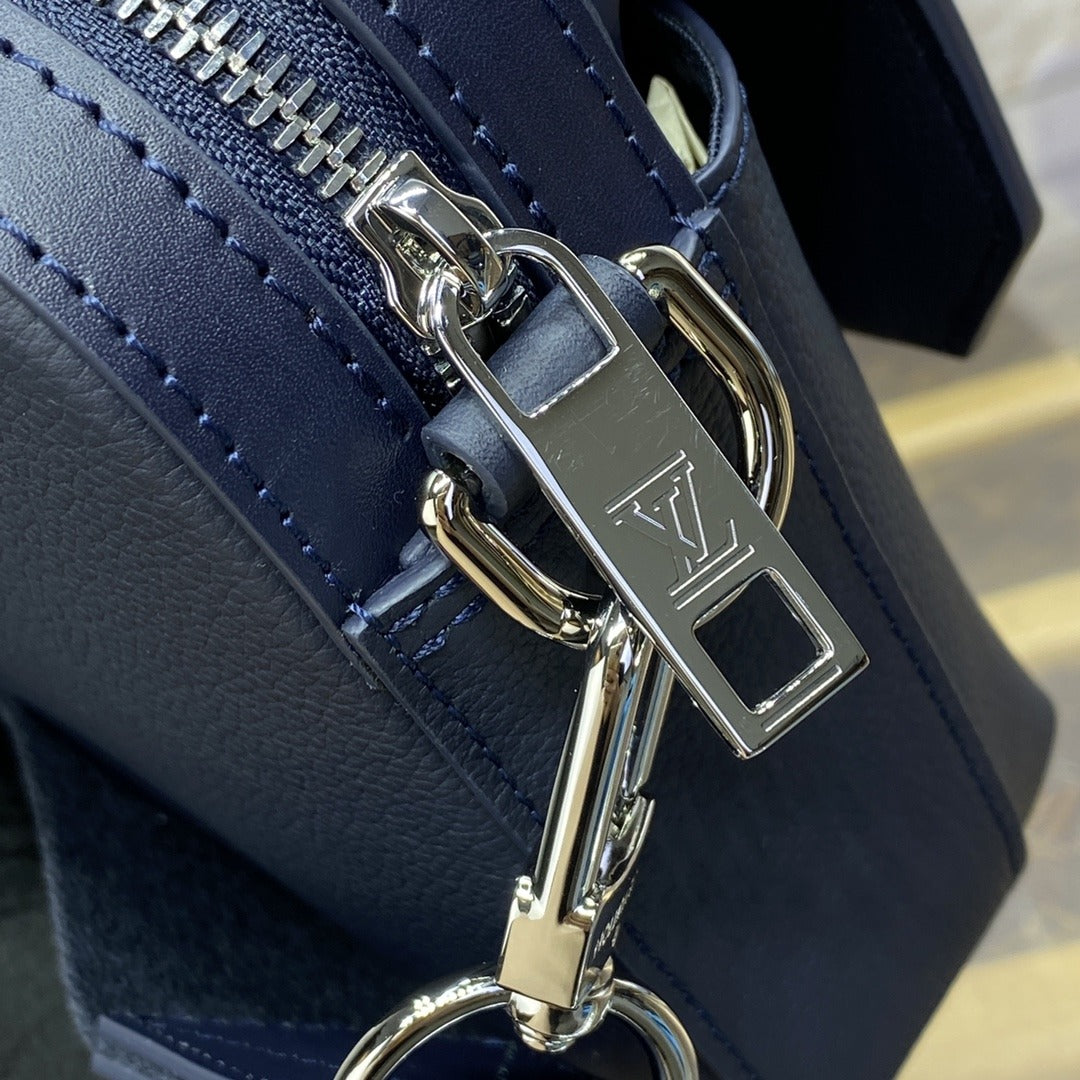 Sac Lv fastline bleu nuit messenger 2024 facture