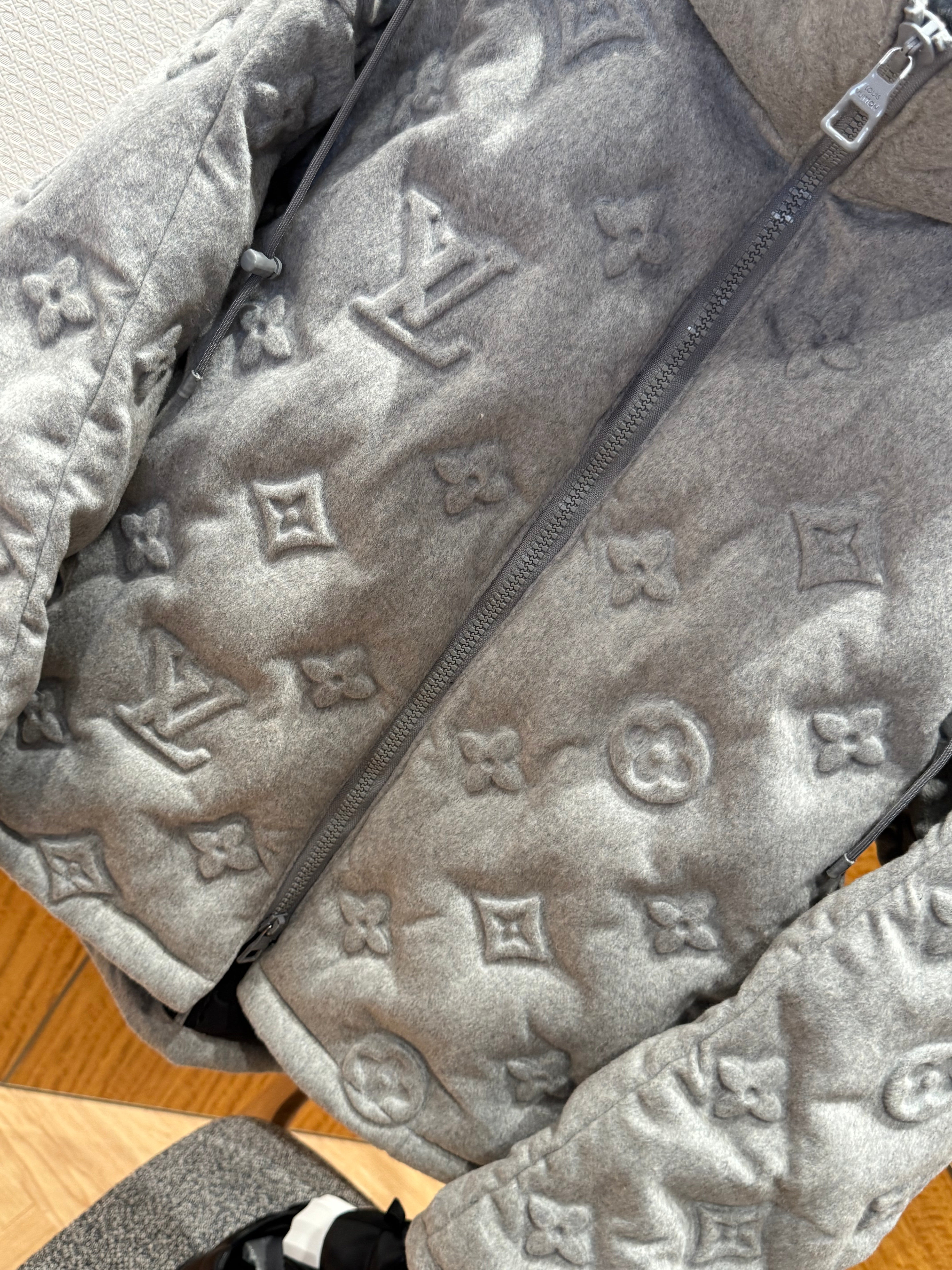 Doudoune Lv Grise 3.D print Monogram Grey 10/10