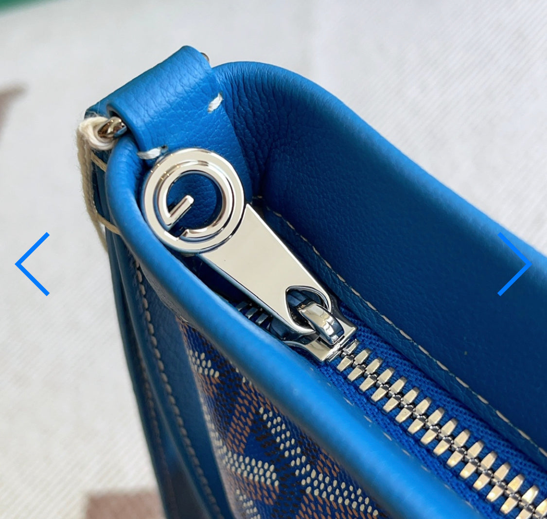 Pochette conti blue facture
