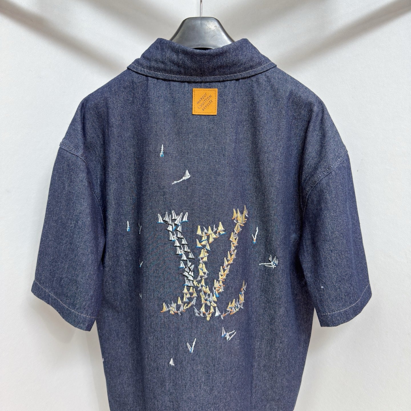 Chemise lv manches courtes brodée en chambray