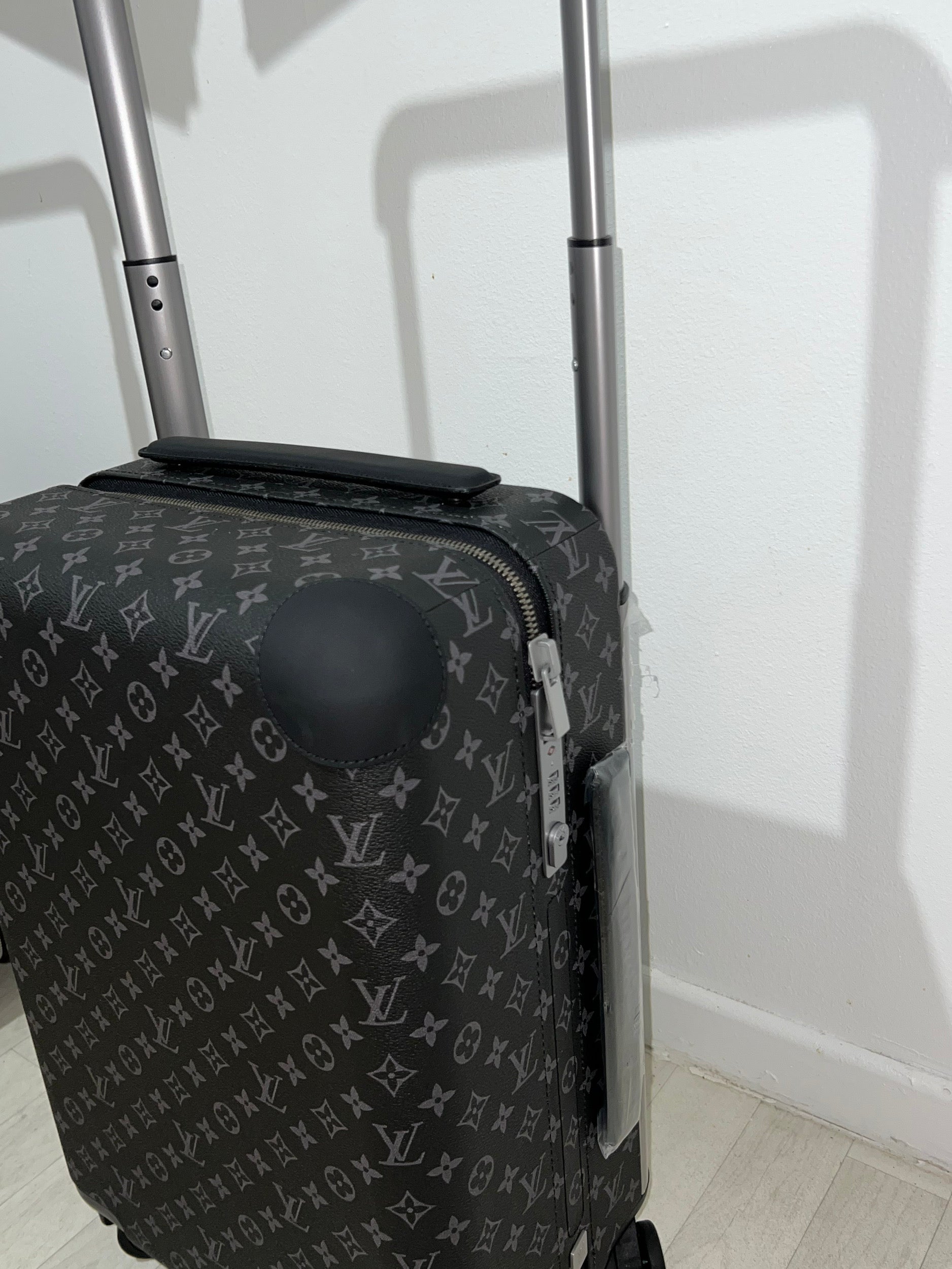 Cabin suitcase 55 invoice