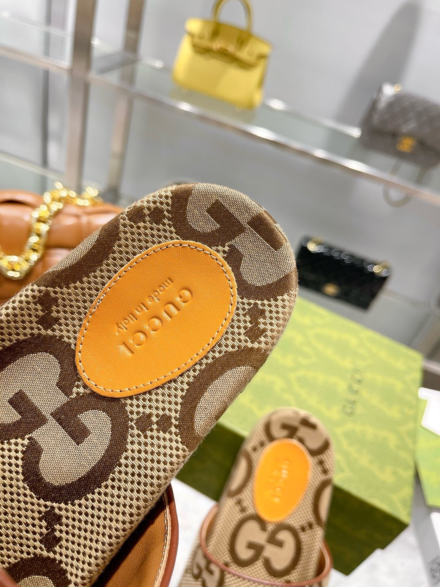 GG invoice flip-flops