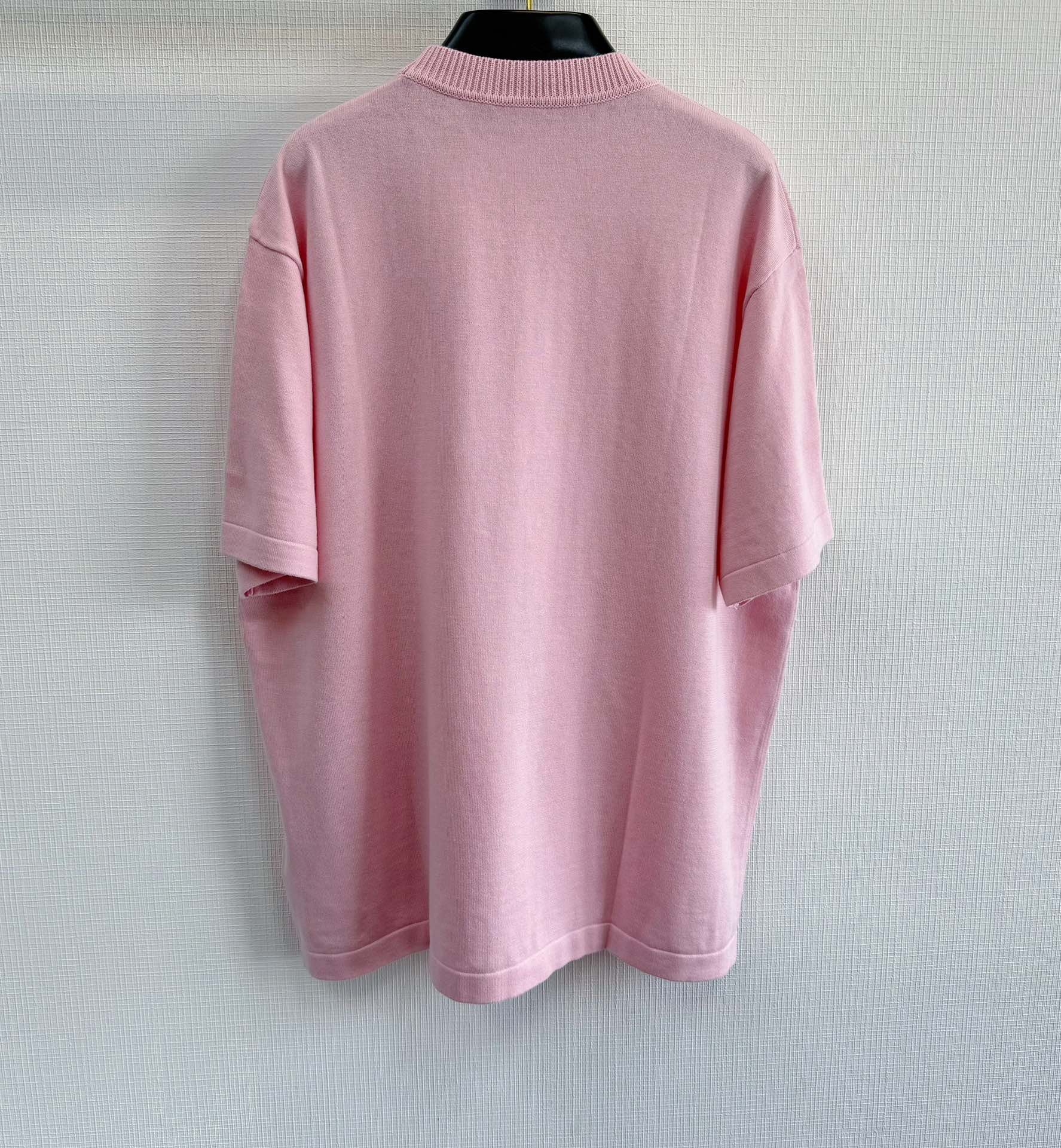 Tee-shirt manches courtes à signature brodée