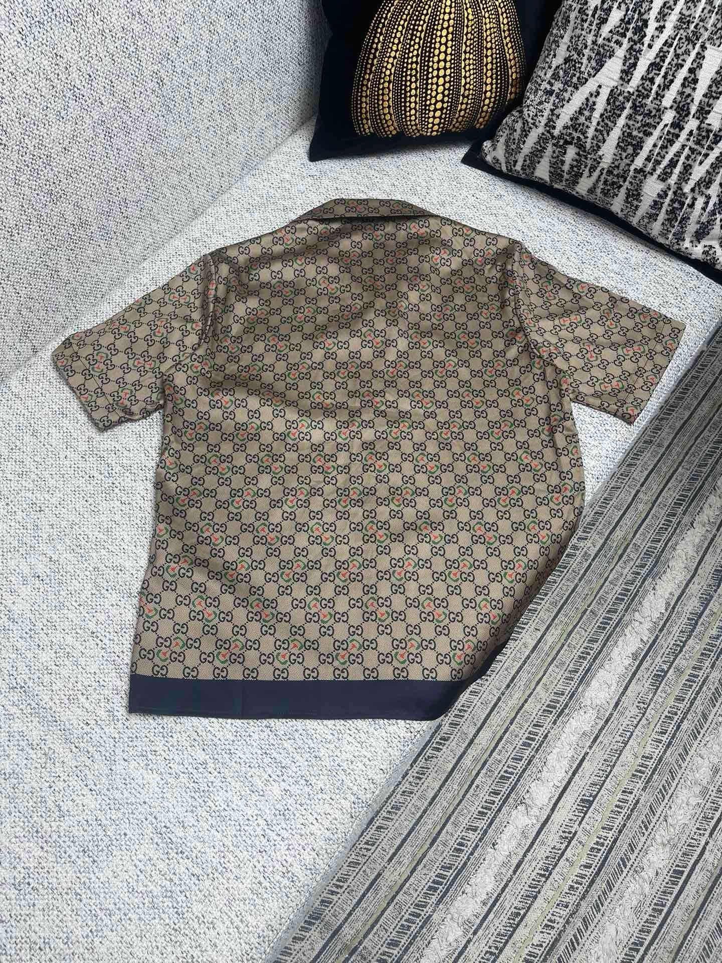 Chemise en soie GG