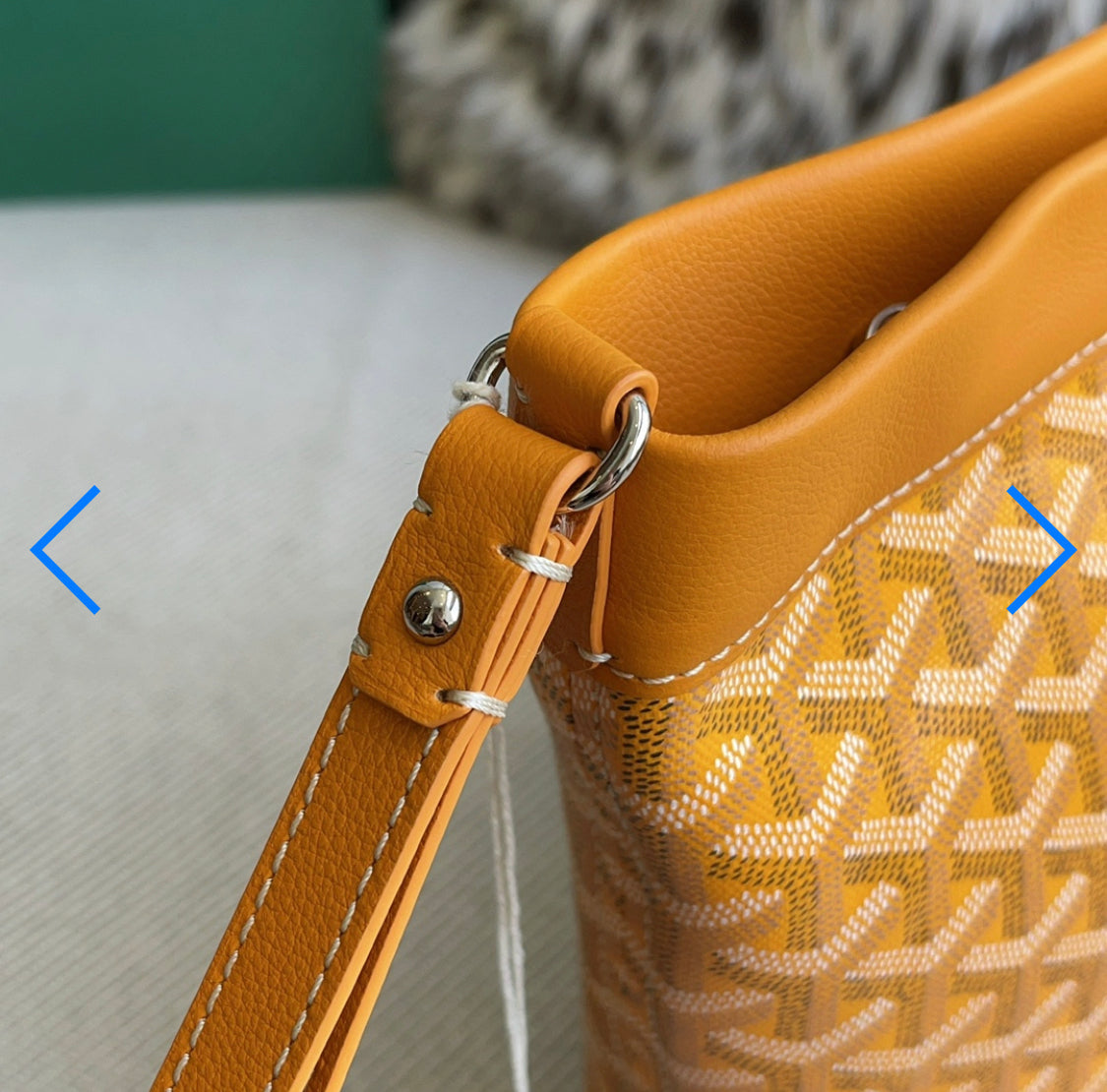 Pochette conti yellow facture
