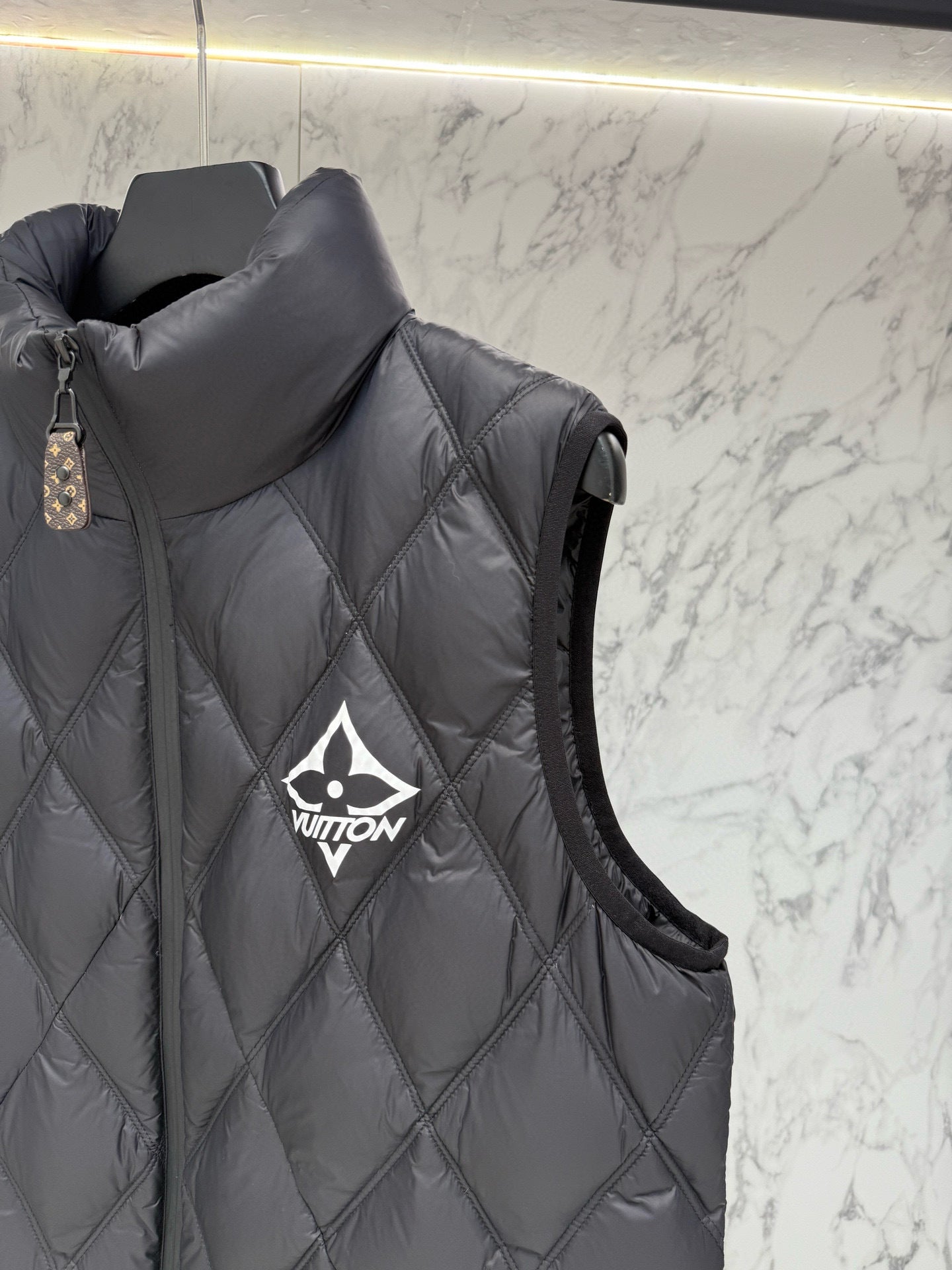 Puffer Lv sans manche