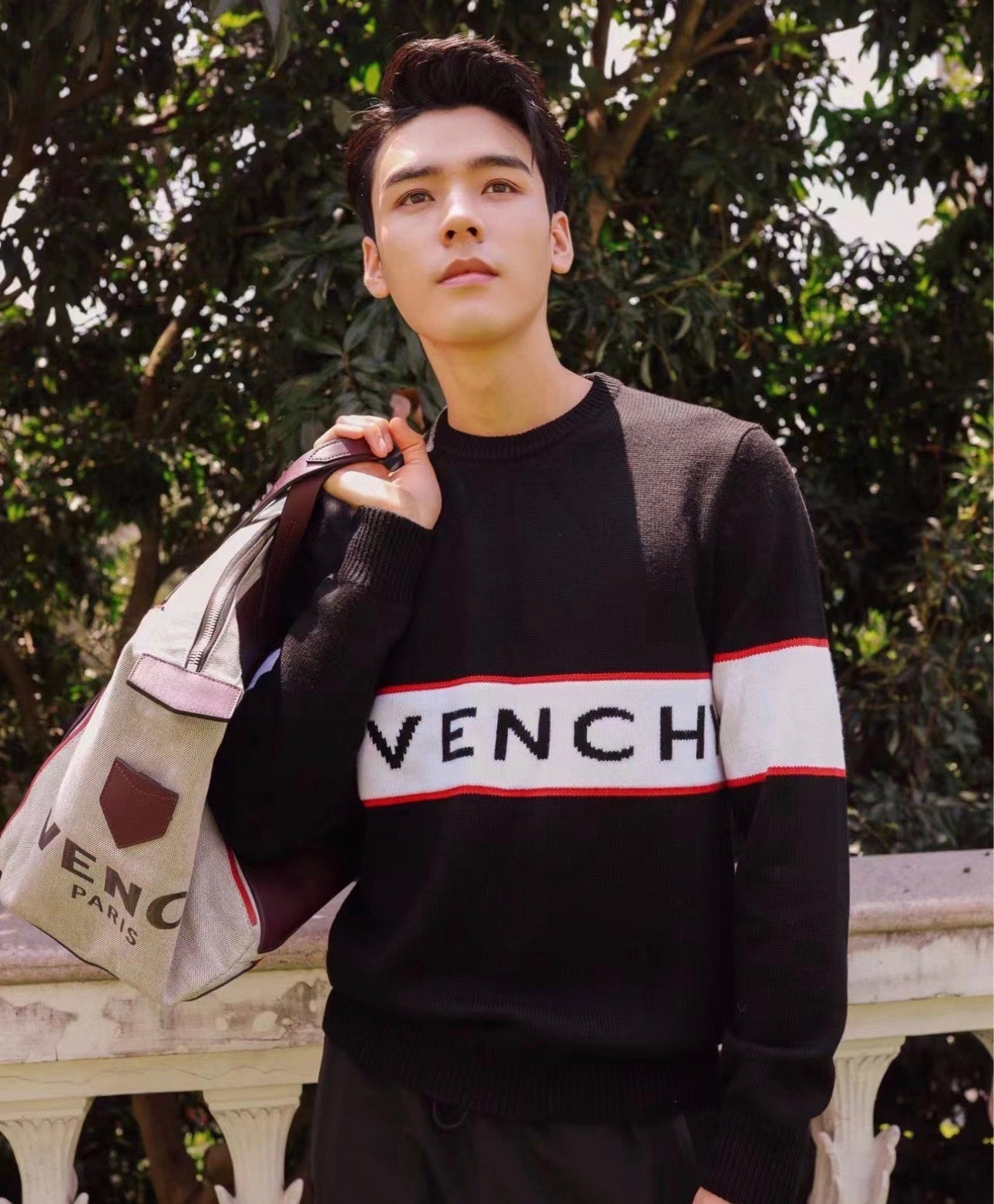 Pull en laine Givenchy