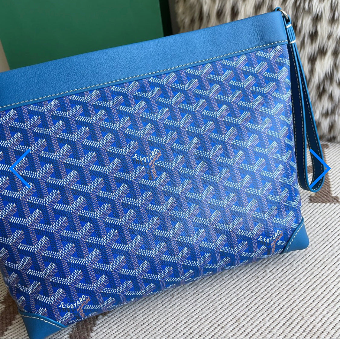 Pochette conti blue facture
