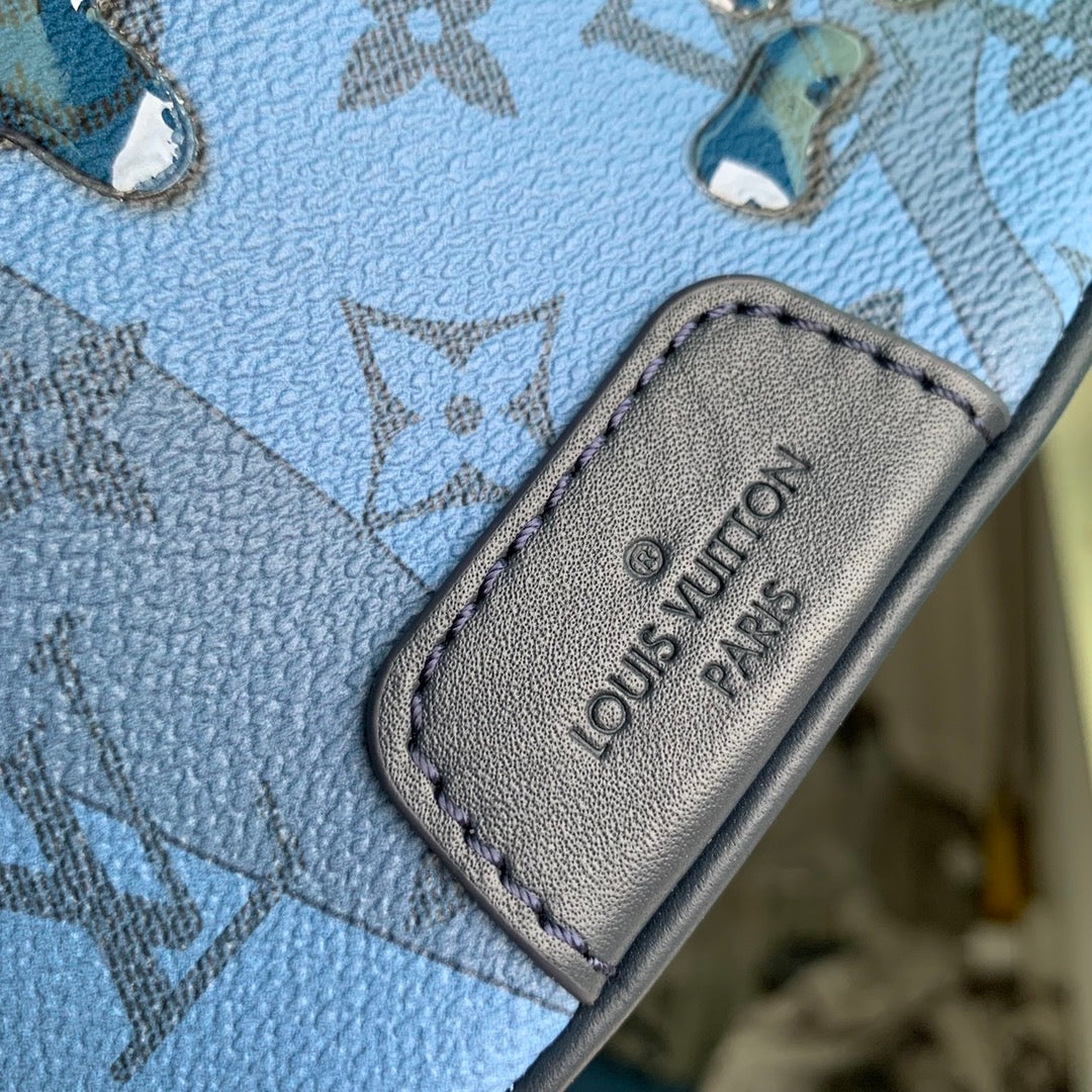 Discovery 2024 belt bag 10/10