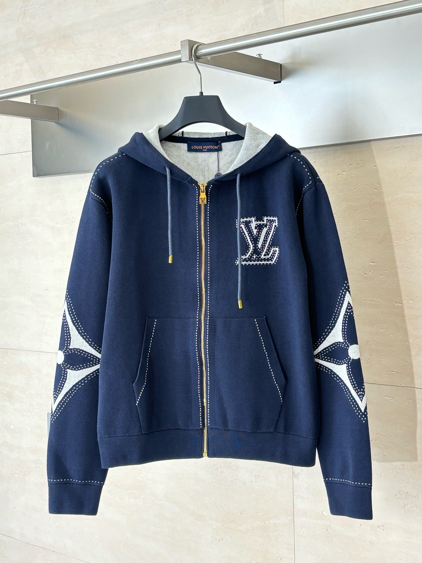 Sweat capuche motif Zippee Intarsia Lv 10/10 📦⚡️🚚 bleu nuit