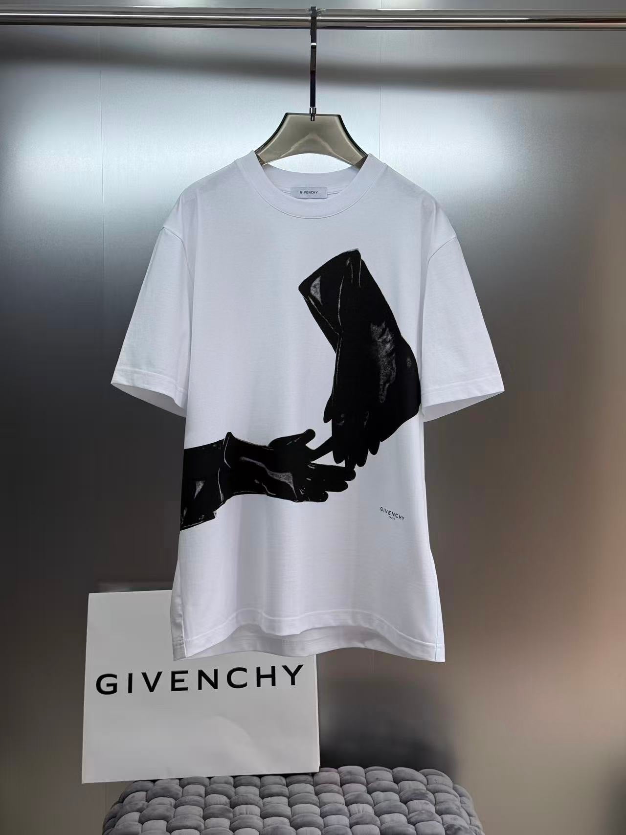 T-shirt Giv Gloves