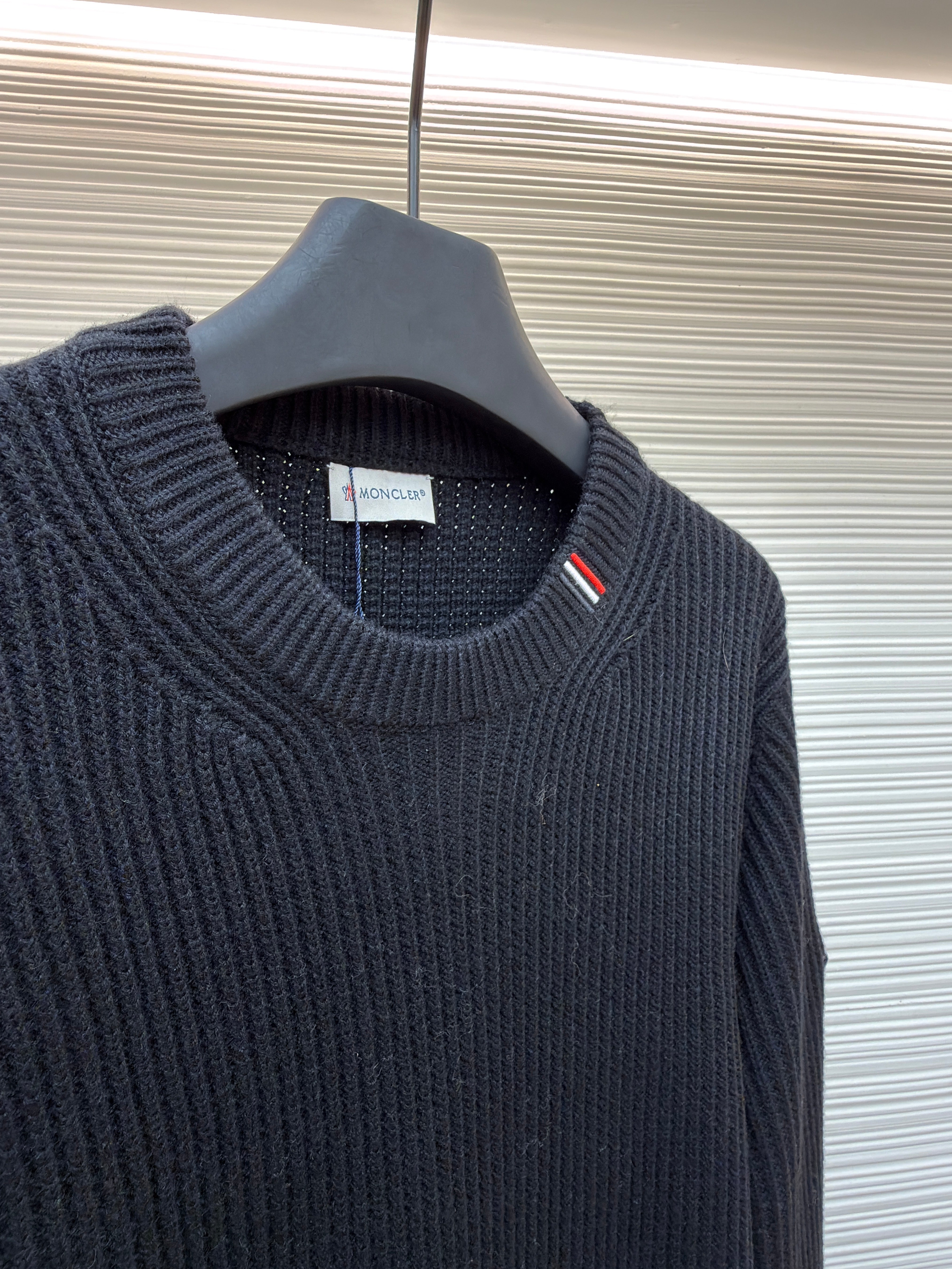 PULL MONCLR NOIR HOMME 10/10 🇫🇷